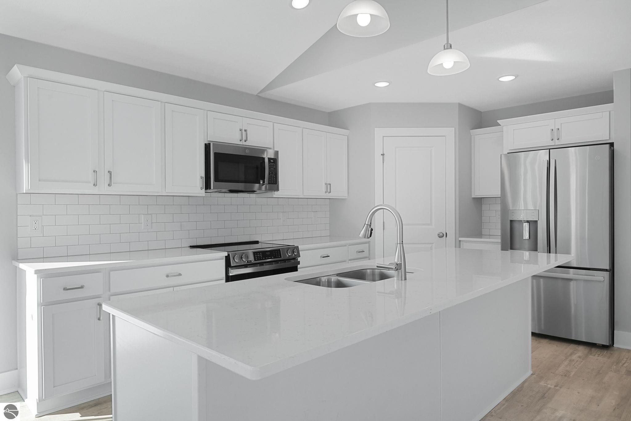 2806 Opal Court
