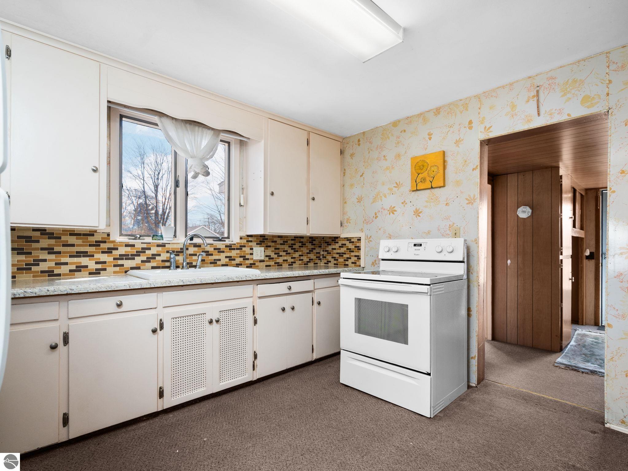 311 W Twelfth Street