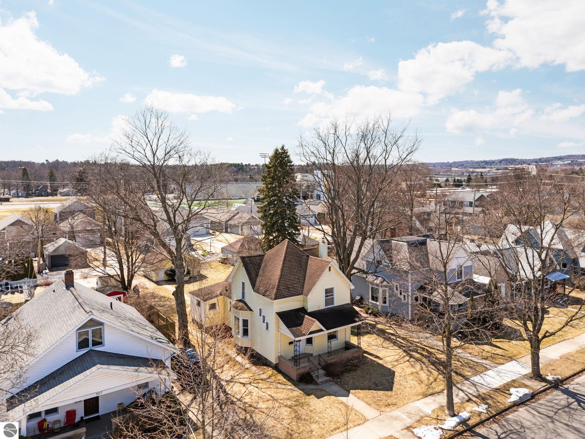 311 W Twelfth Street