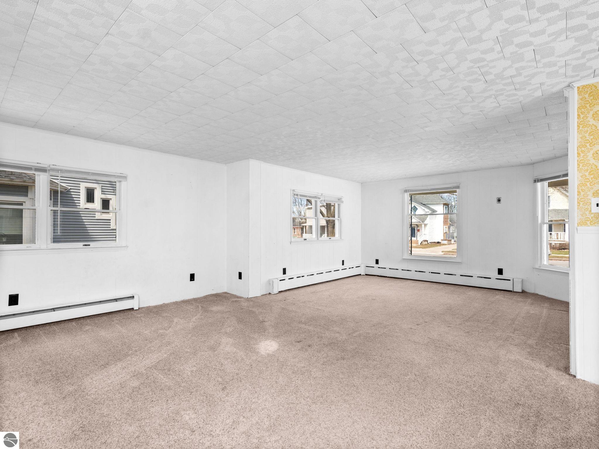 311 W Twelfth Street