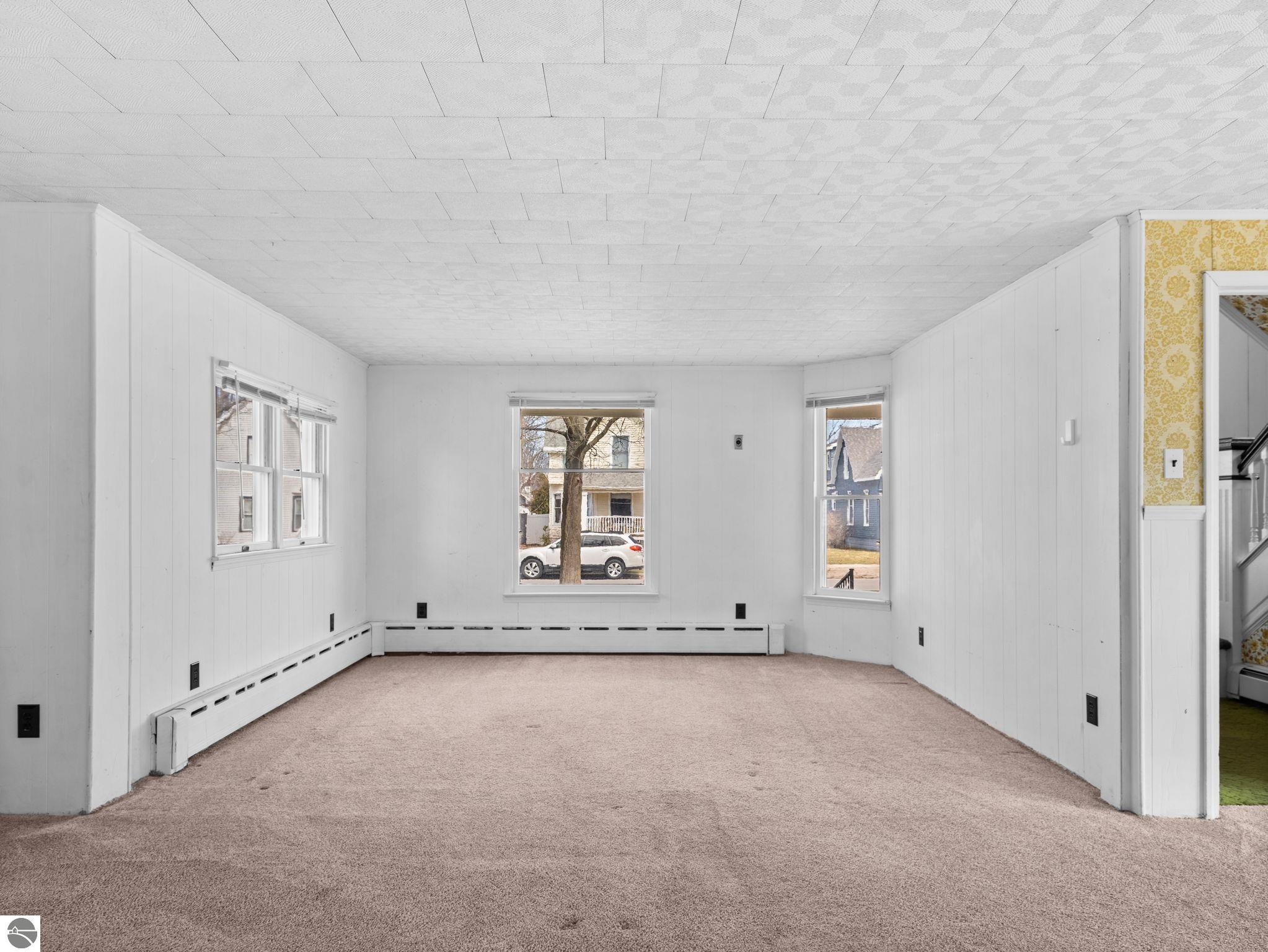 311 W Twelfth Street