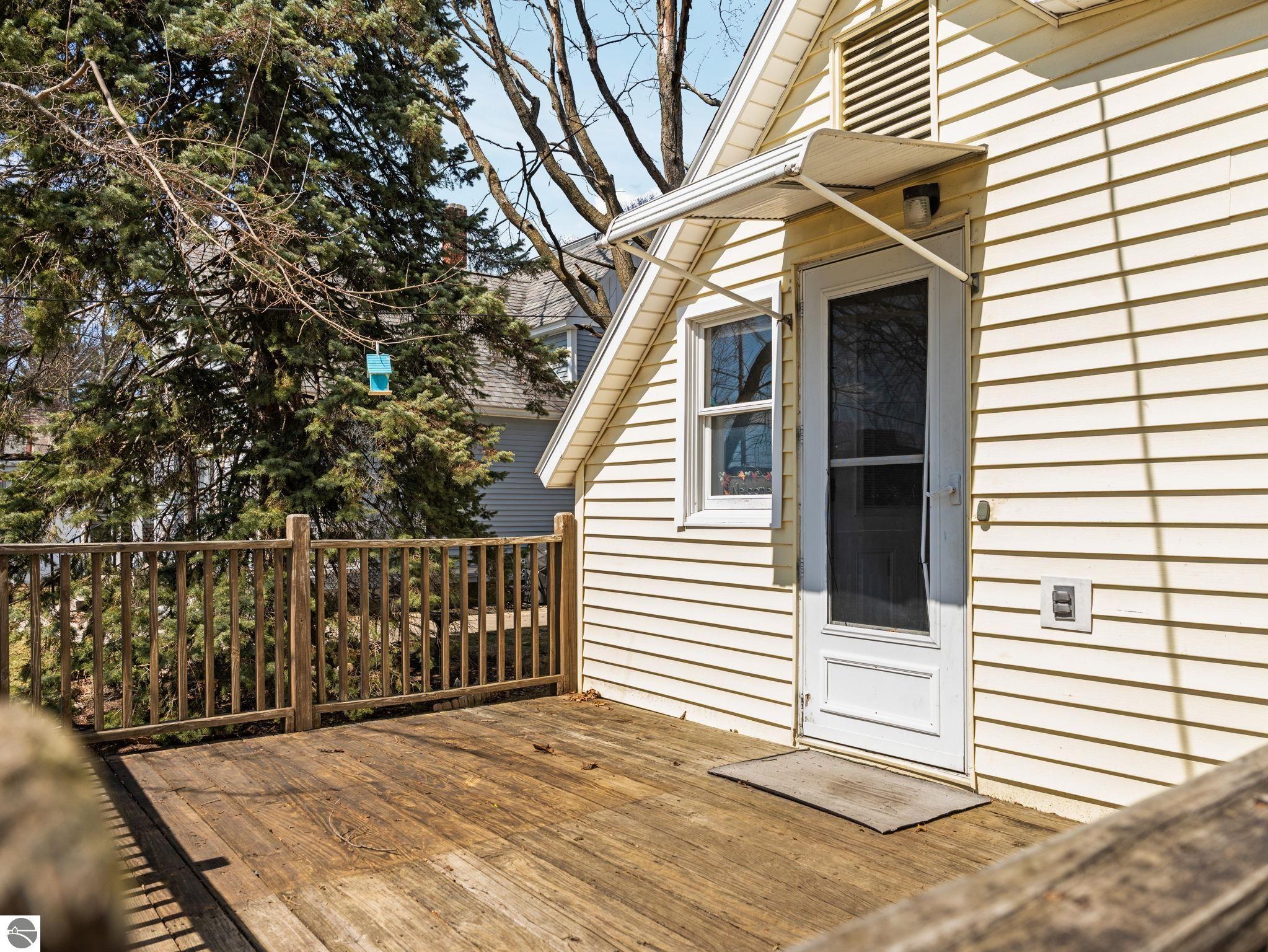 311 W Twelfth Street