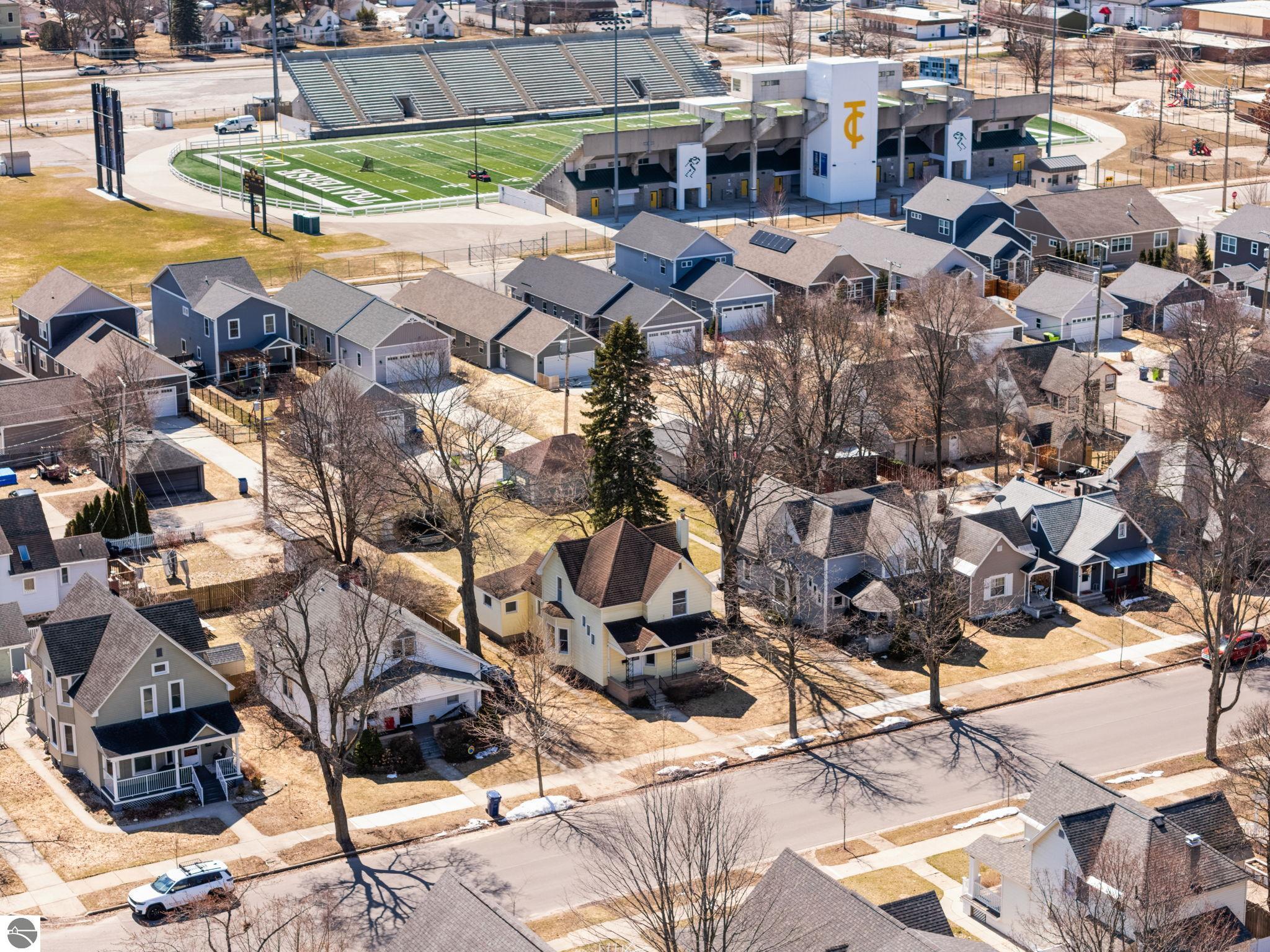 311 W Twelfth Street