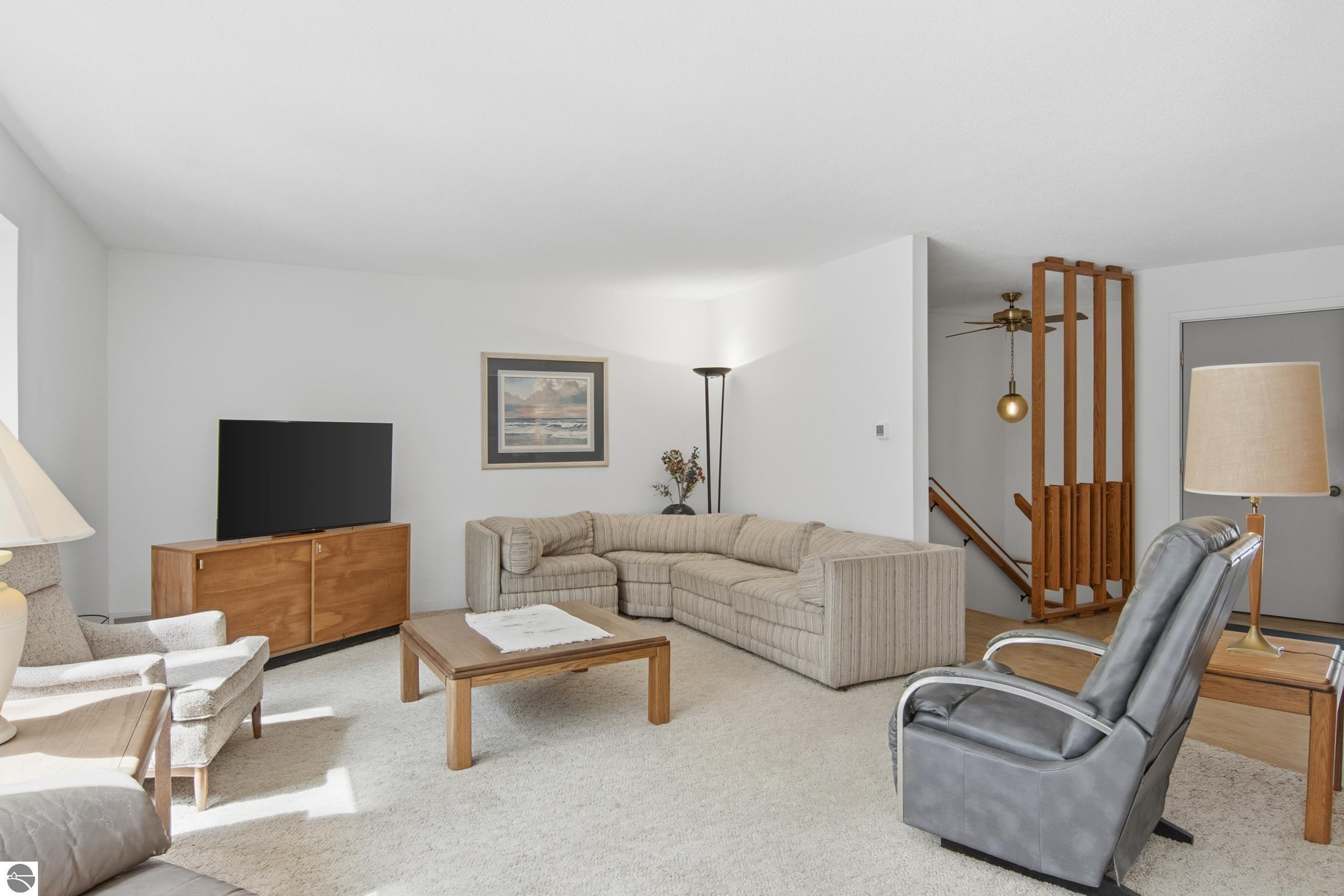 4165 Holiday North Court