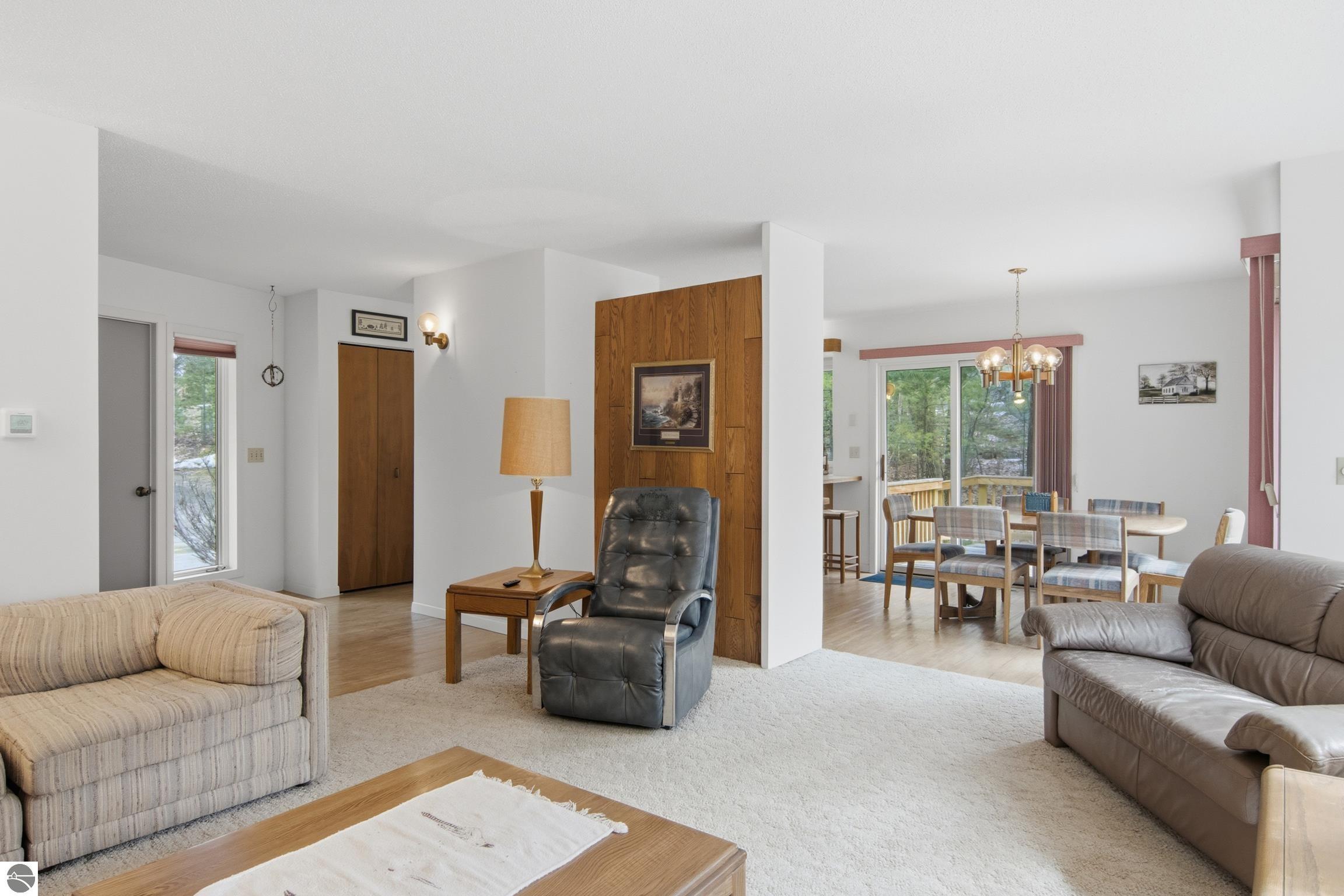 4165 Holiday North Court