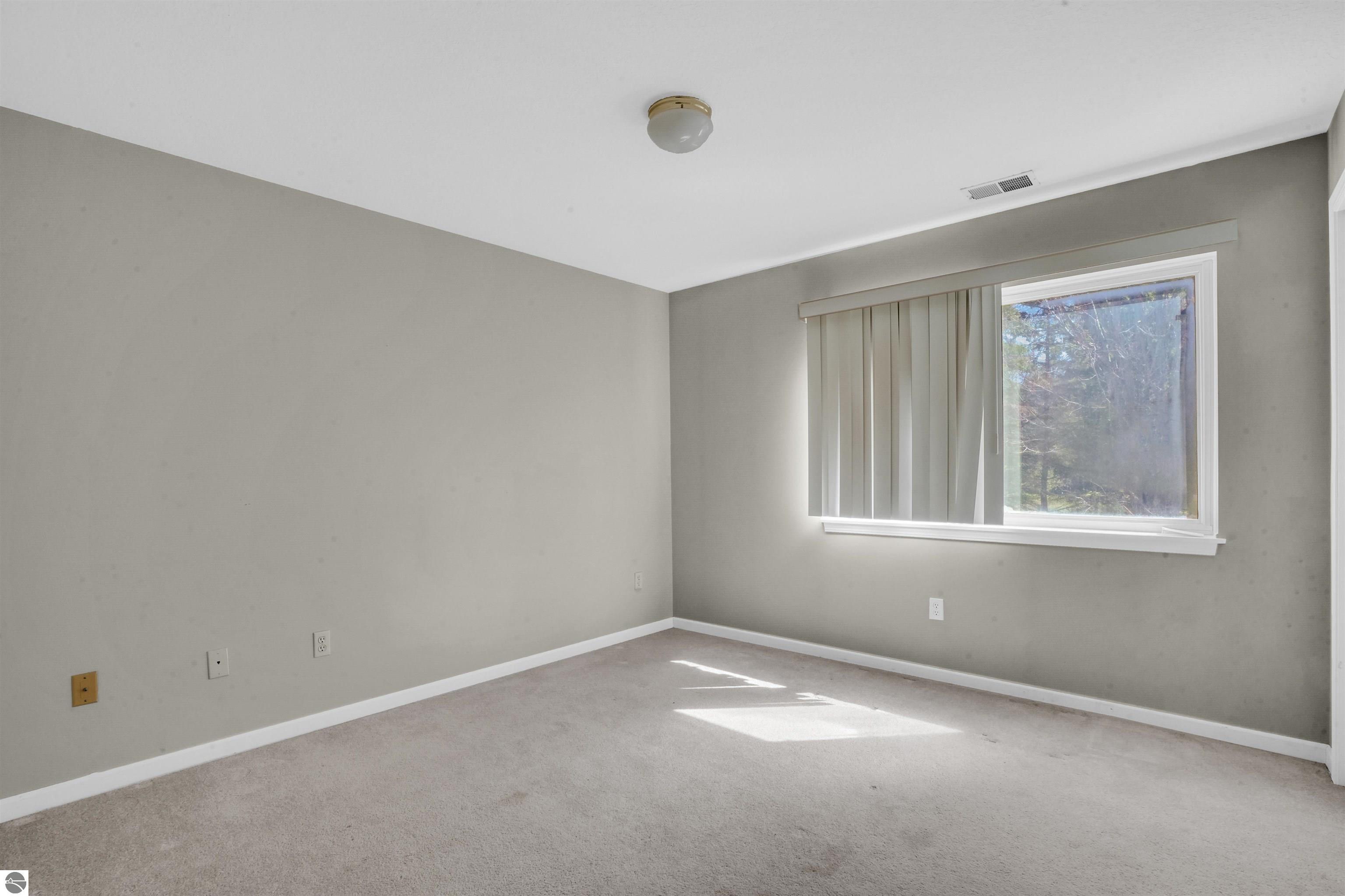 895 Meadowview Court