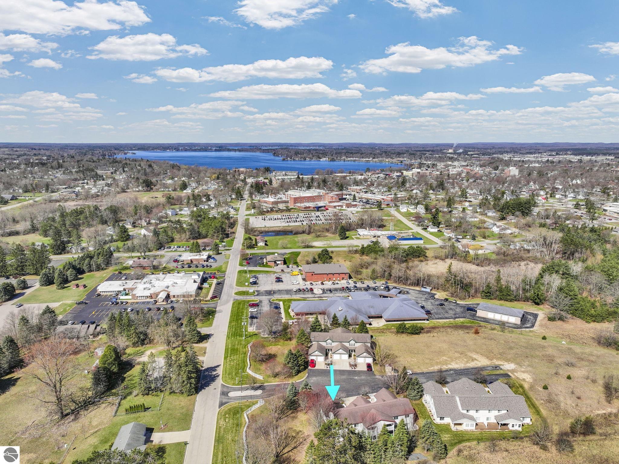 895 Meadowview Court