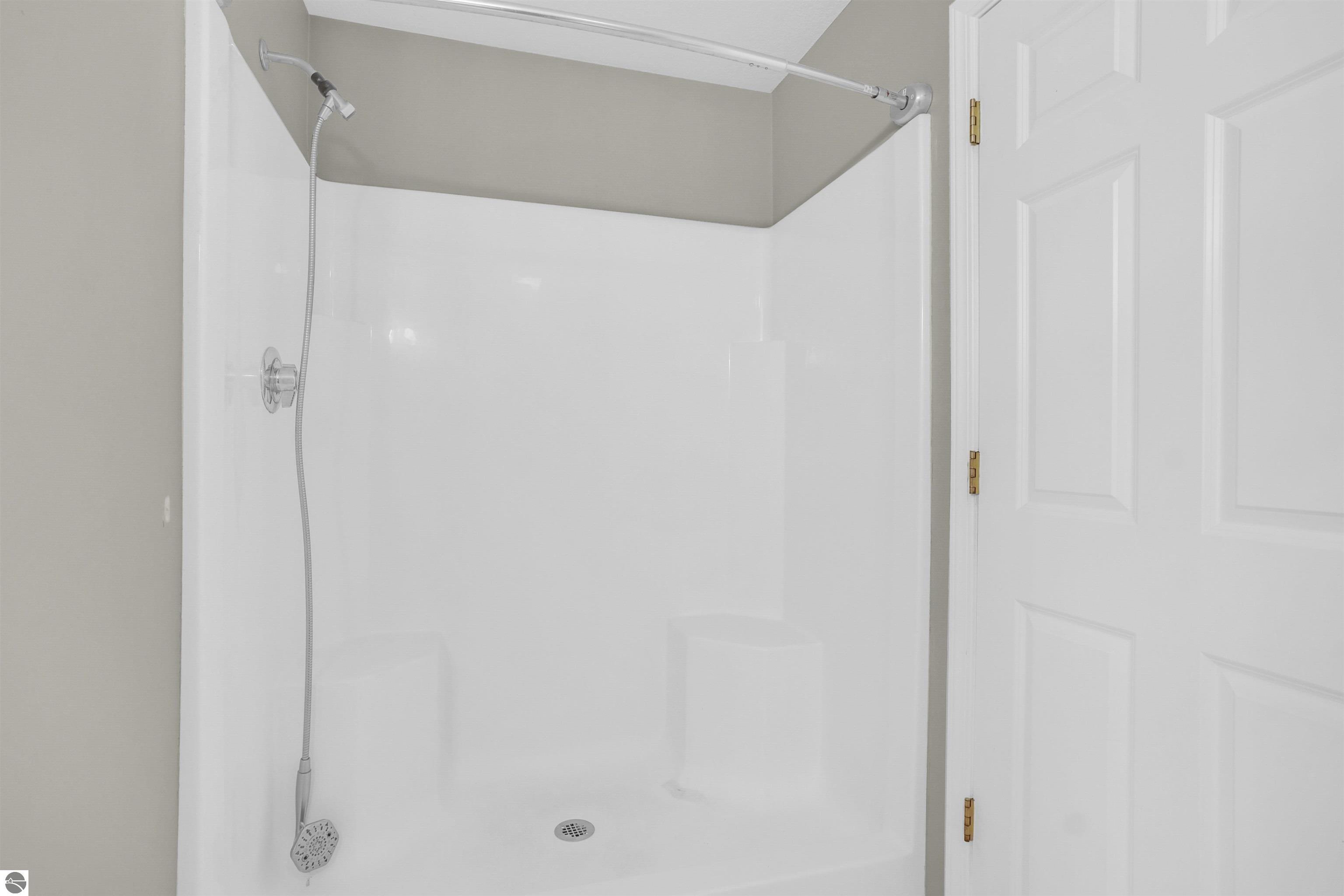 895 Meadowview Court