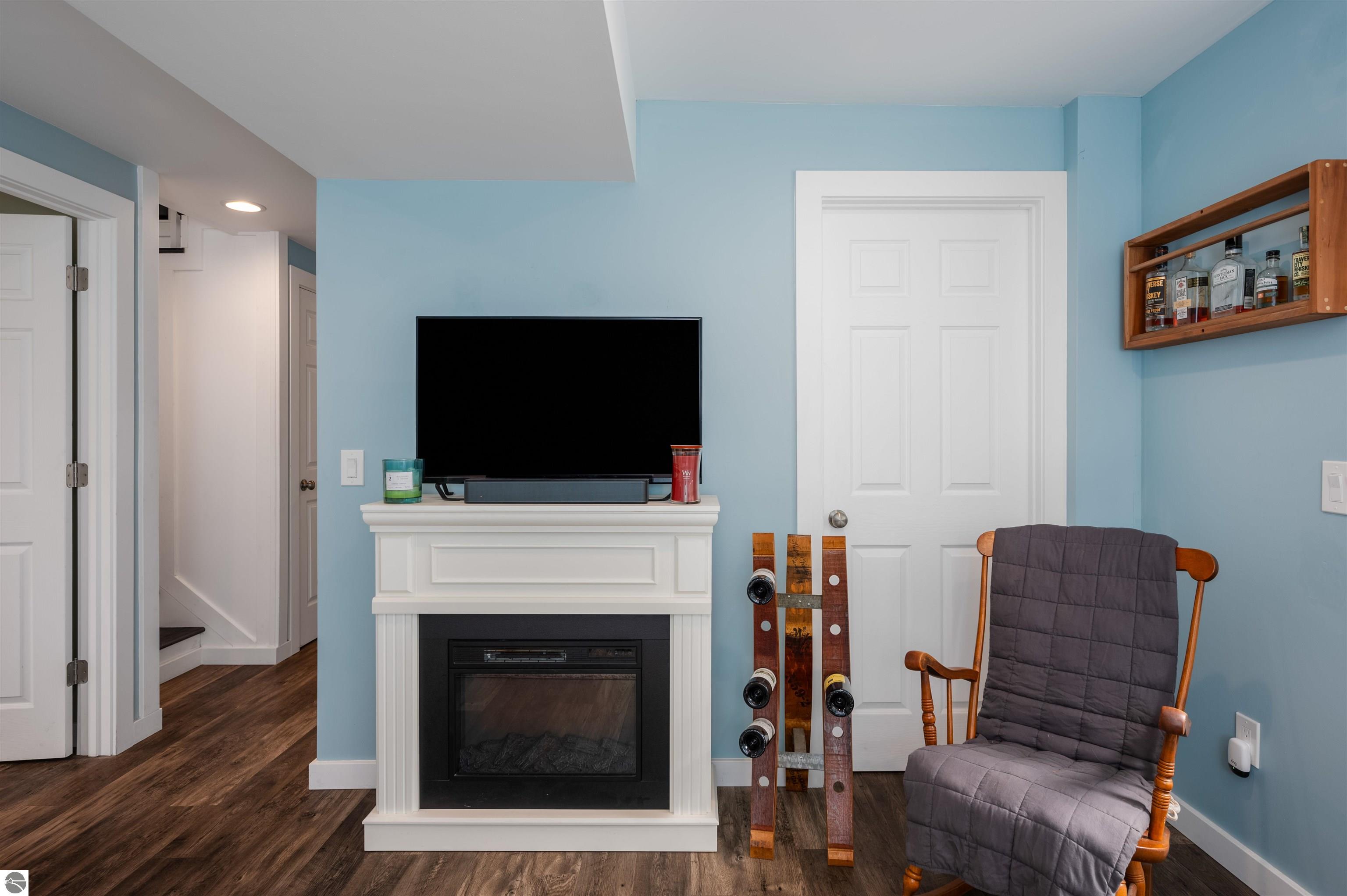 4005 Hearthside Drive