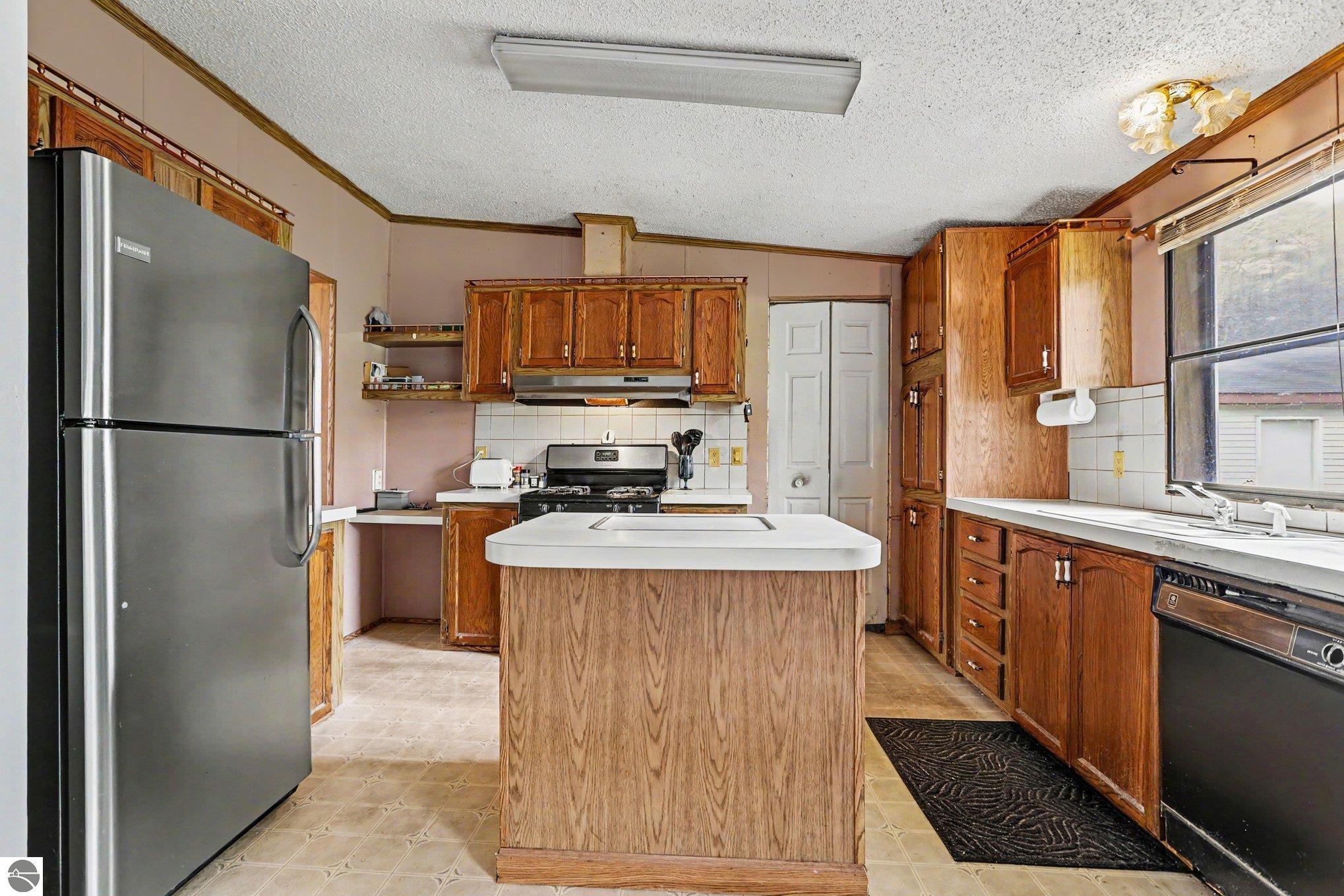 2652 Sawyer Road