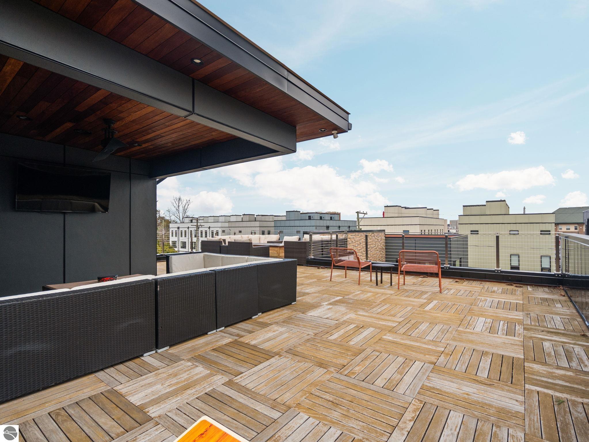 124 N Oak Street