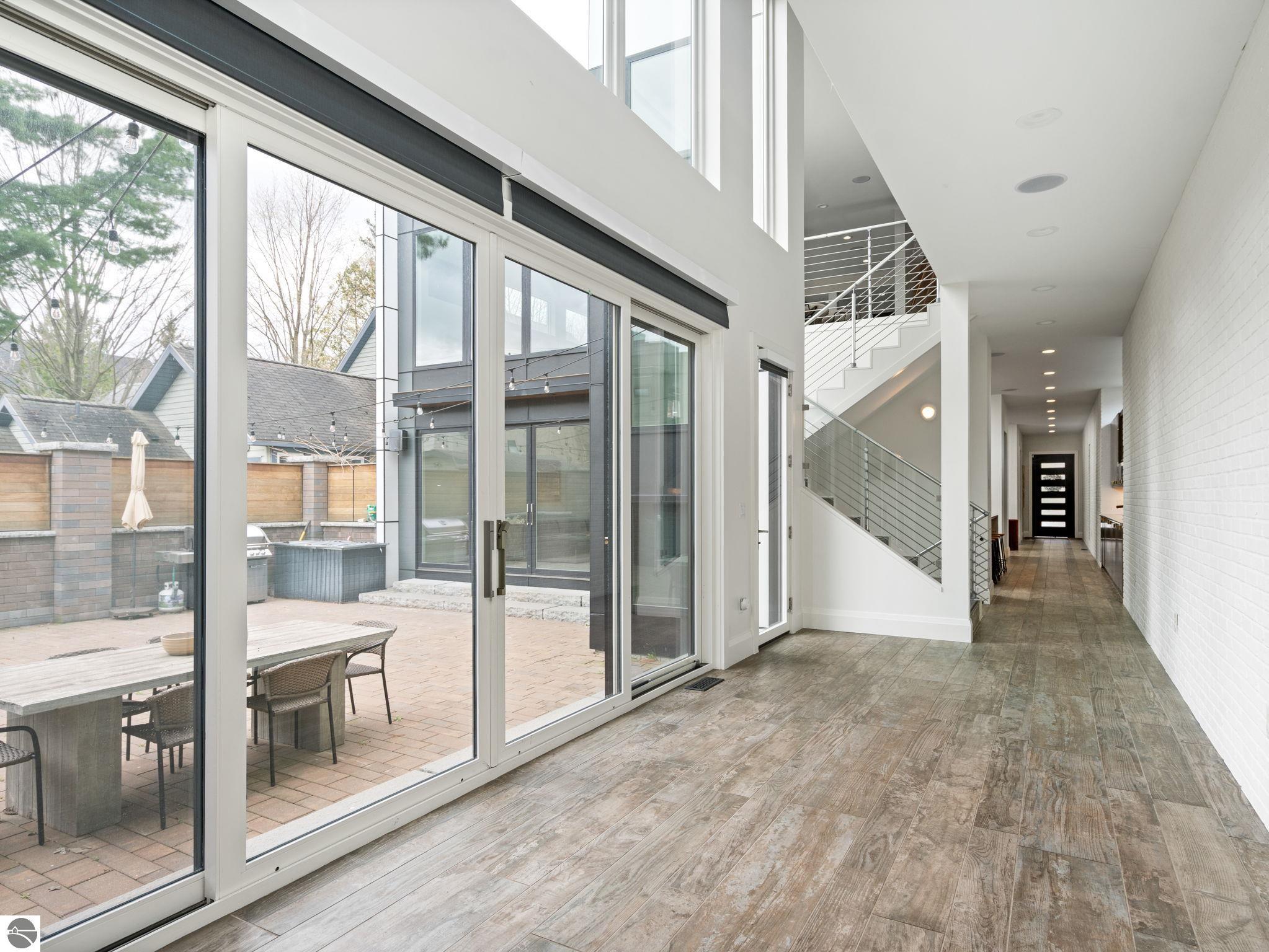 124 N Oak Street