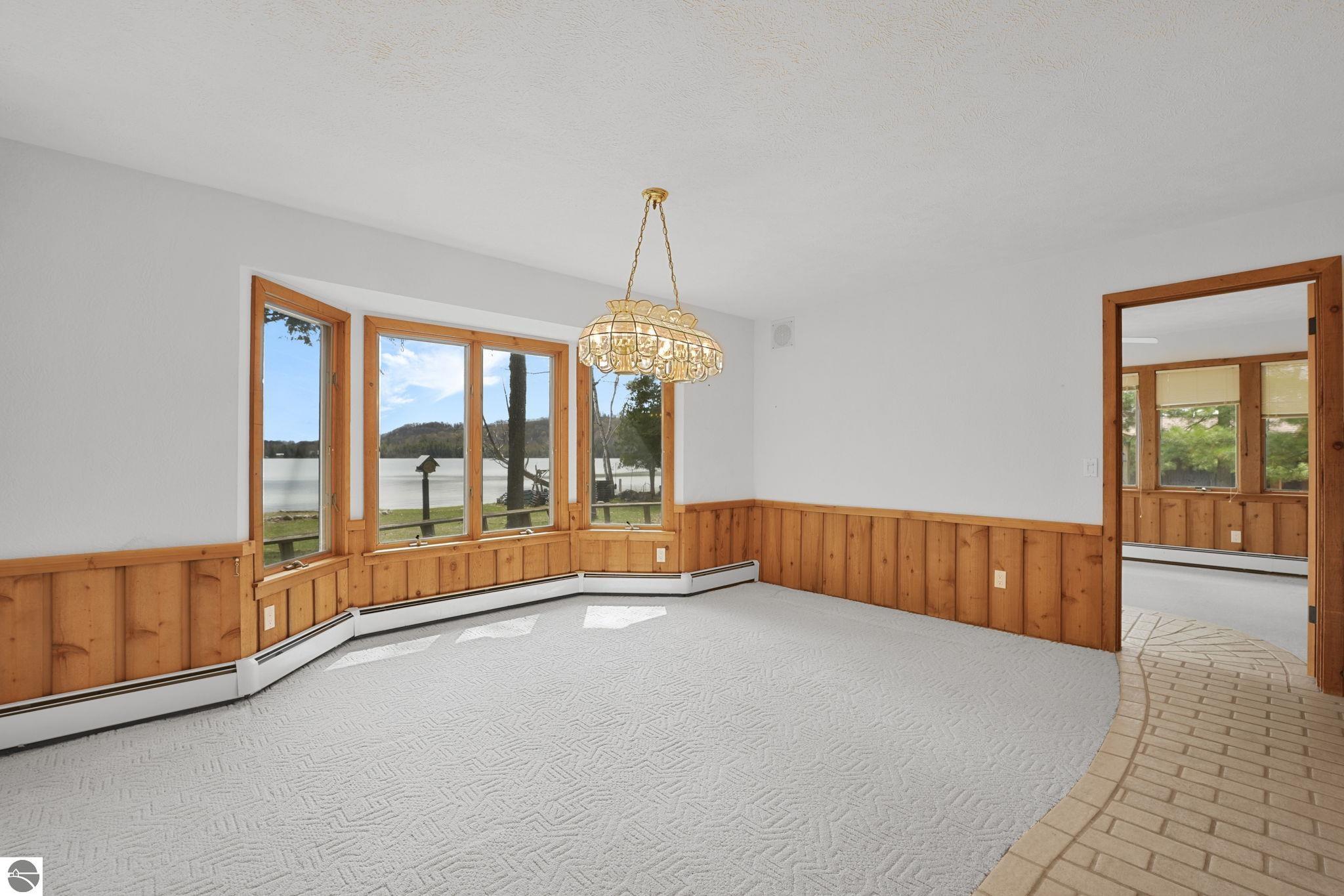 45 W Traverse Lake Road