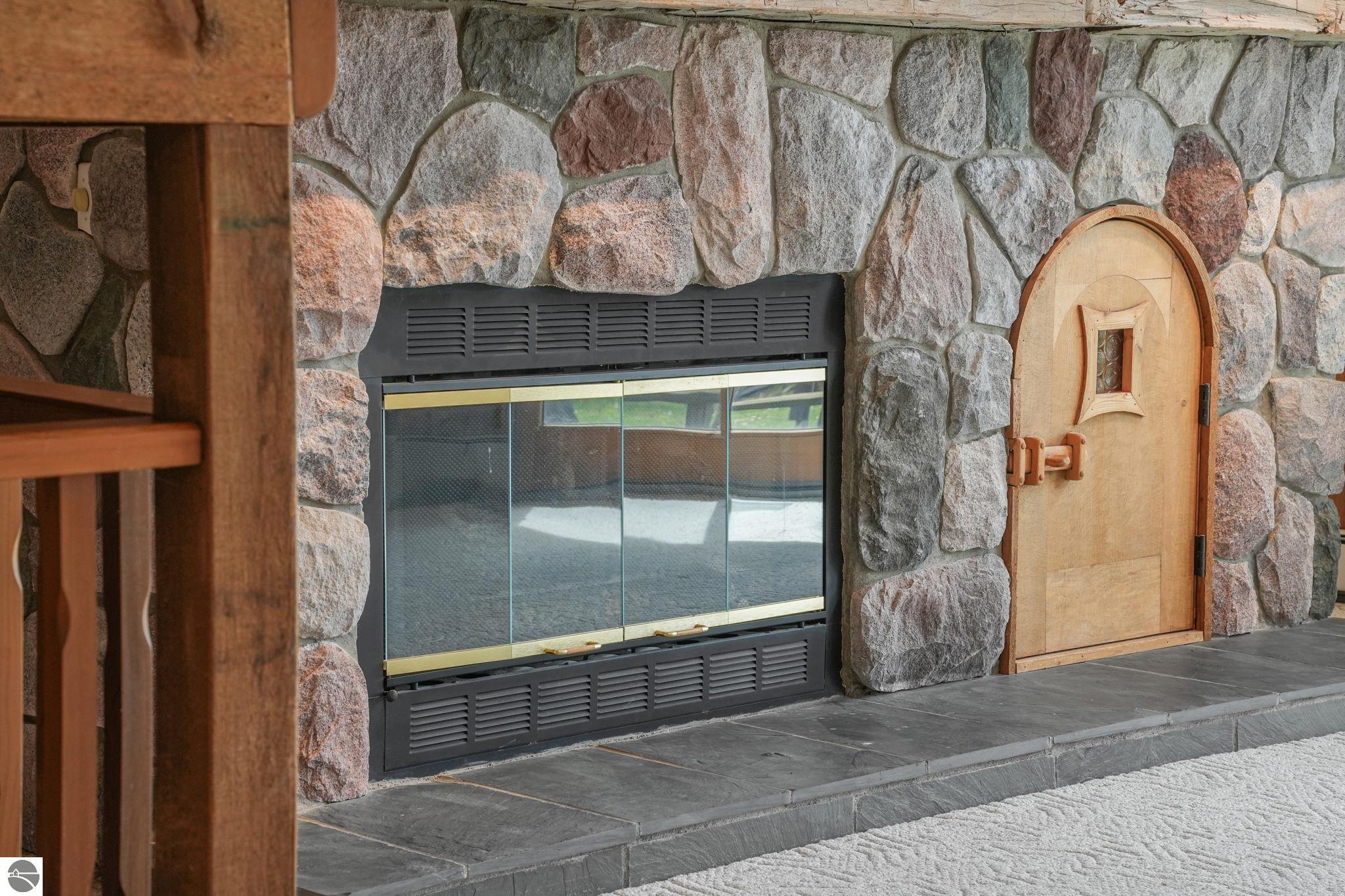 45 W Traverse Lake Road