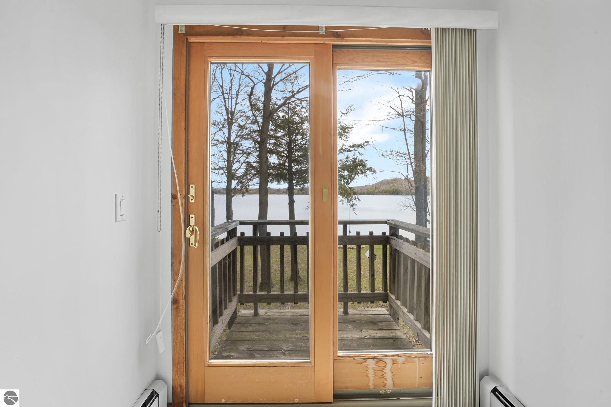 45 W Traverse Lake Road