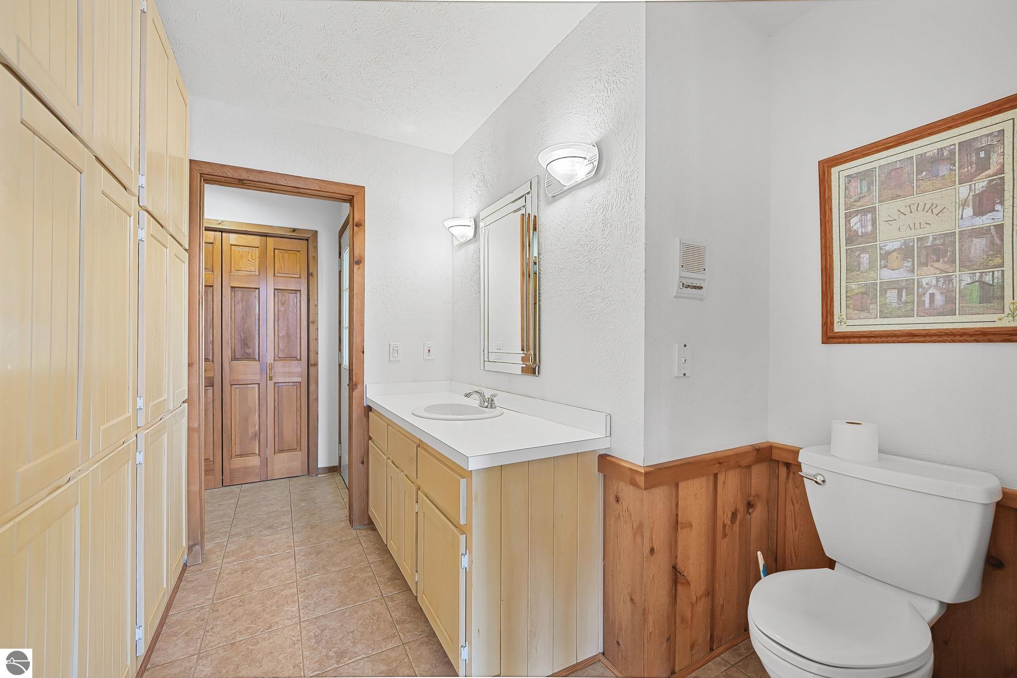 45 W Traverse Lake Road