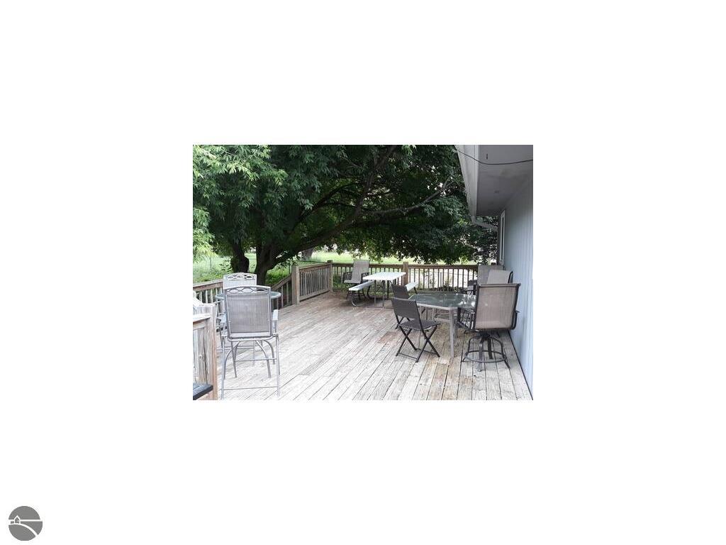 3134 Horseshoe Drive