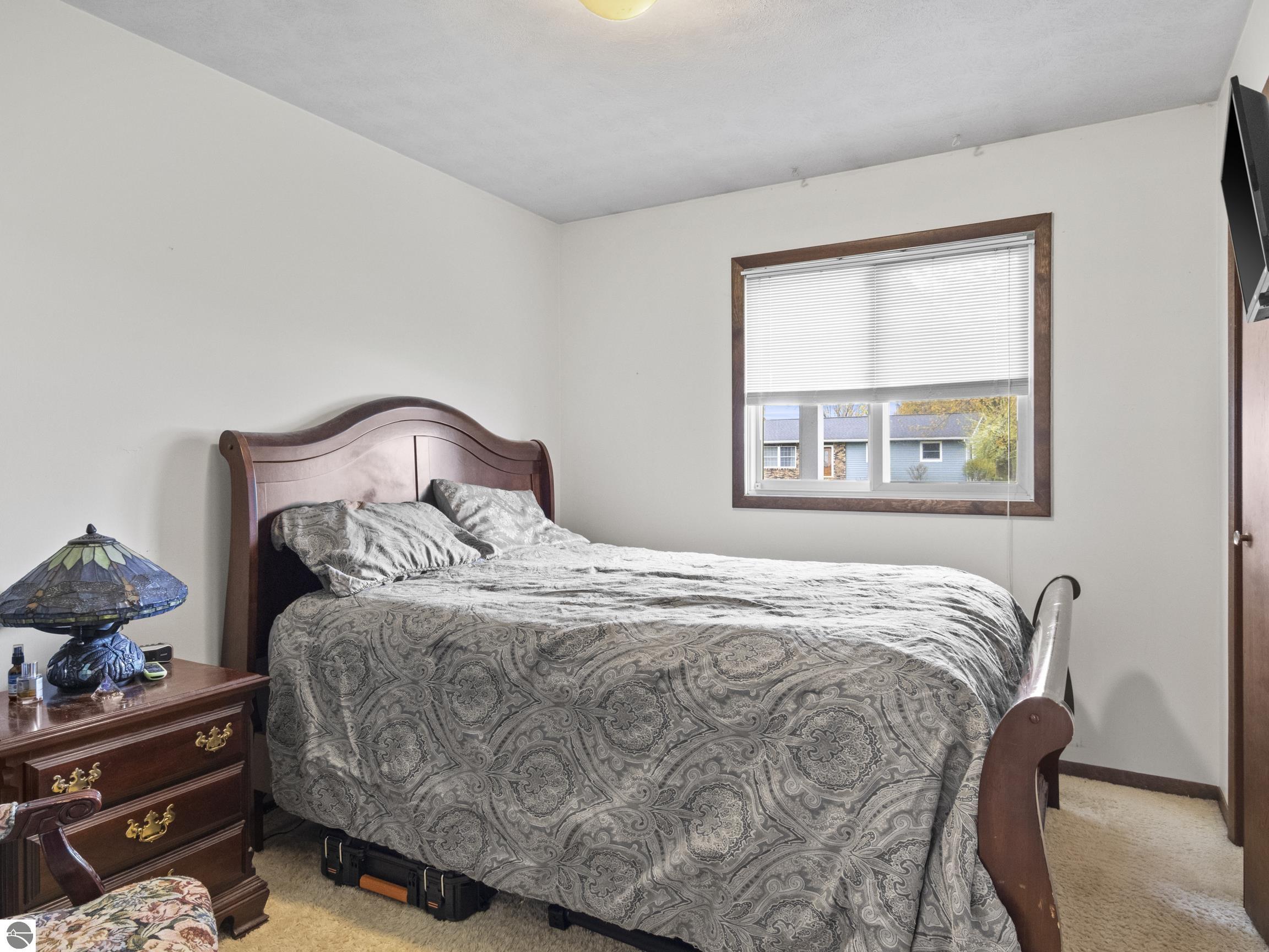 1150 N Carriage Hill