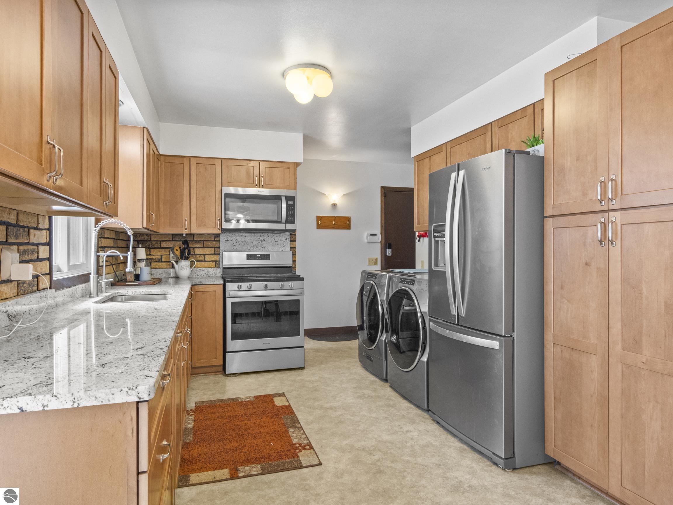 1150 N Carriage Hill