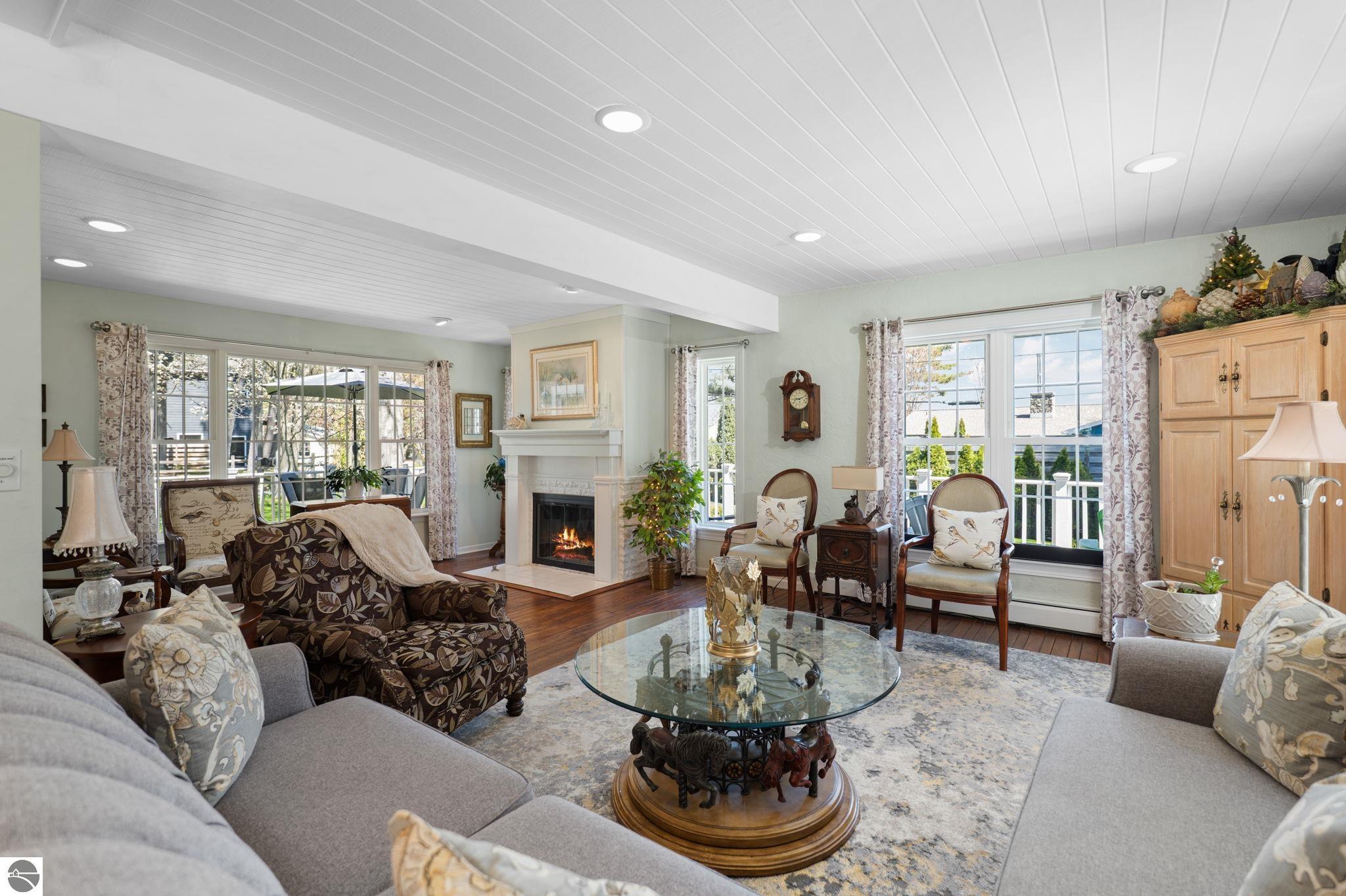 702 Ahgosa Trail