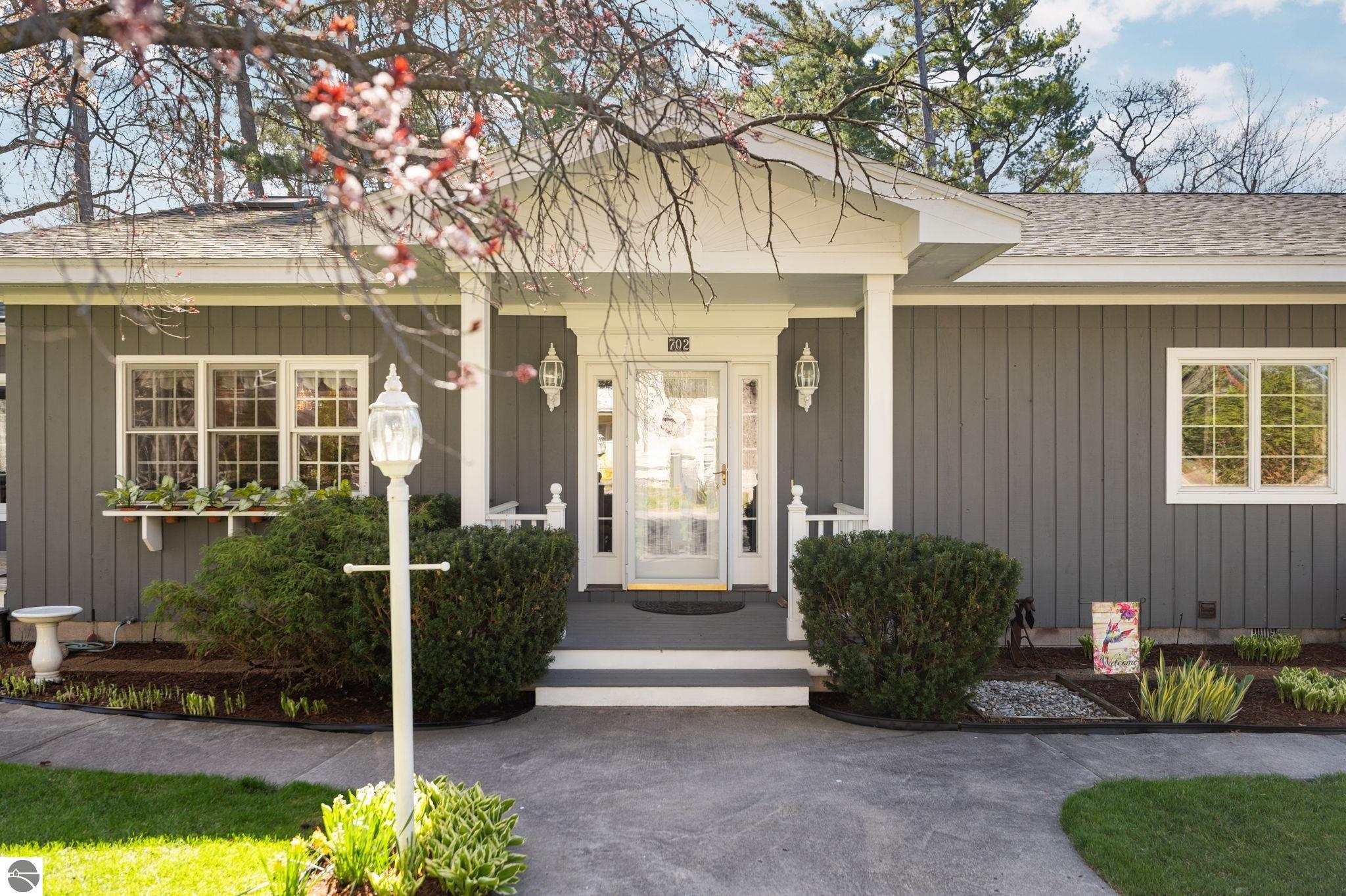 702 Ahgosa Trail