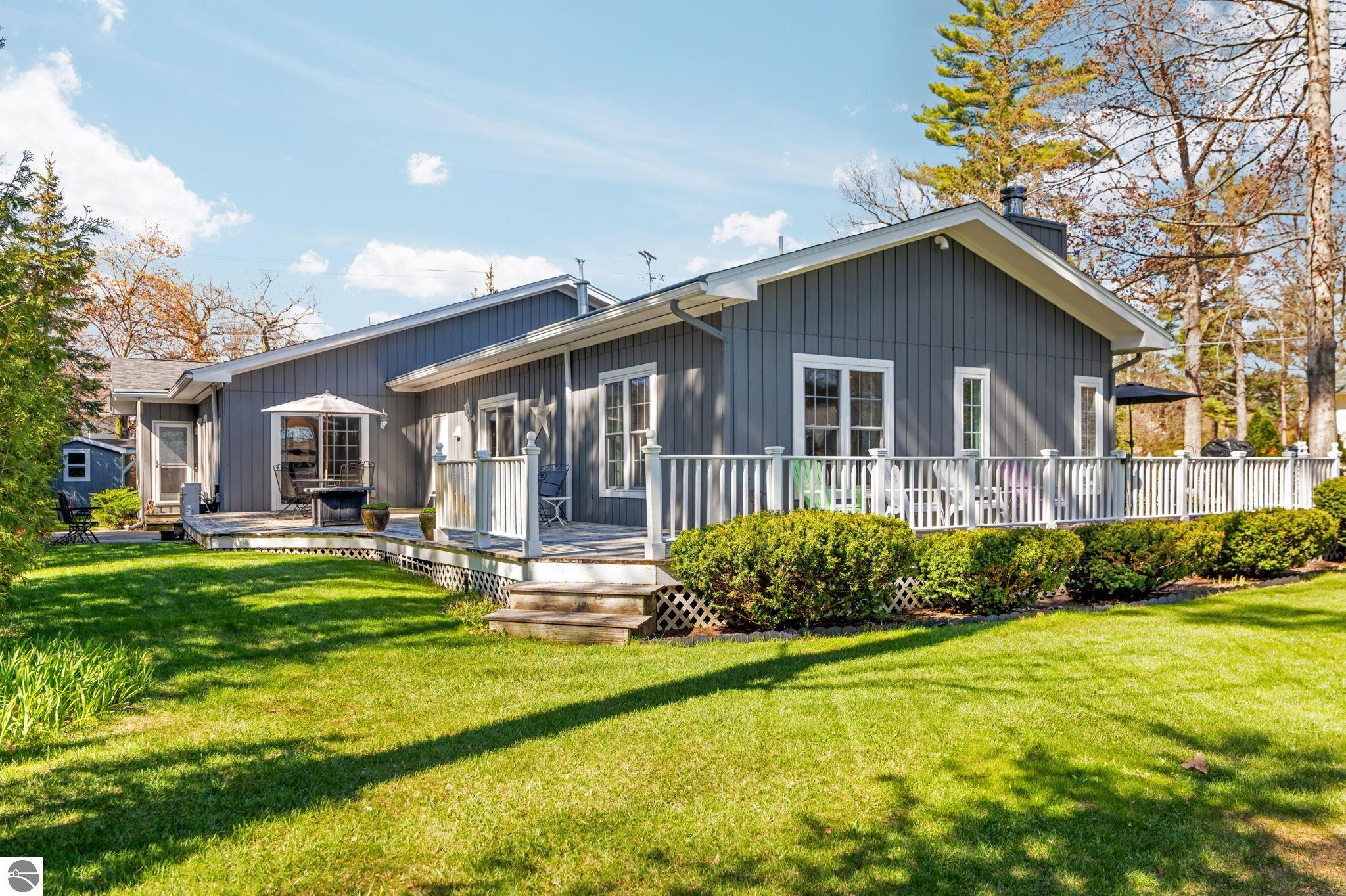 702 Ahgosa Trail