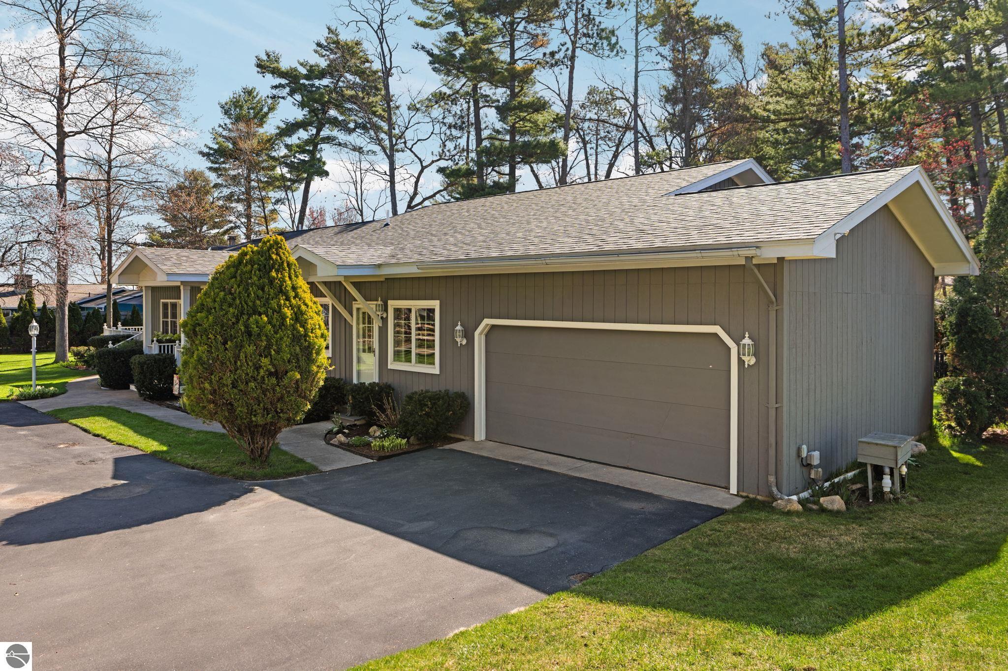702 Ahgosa Trail