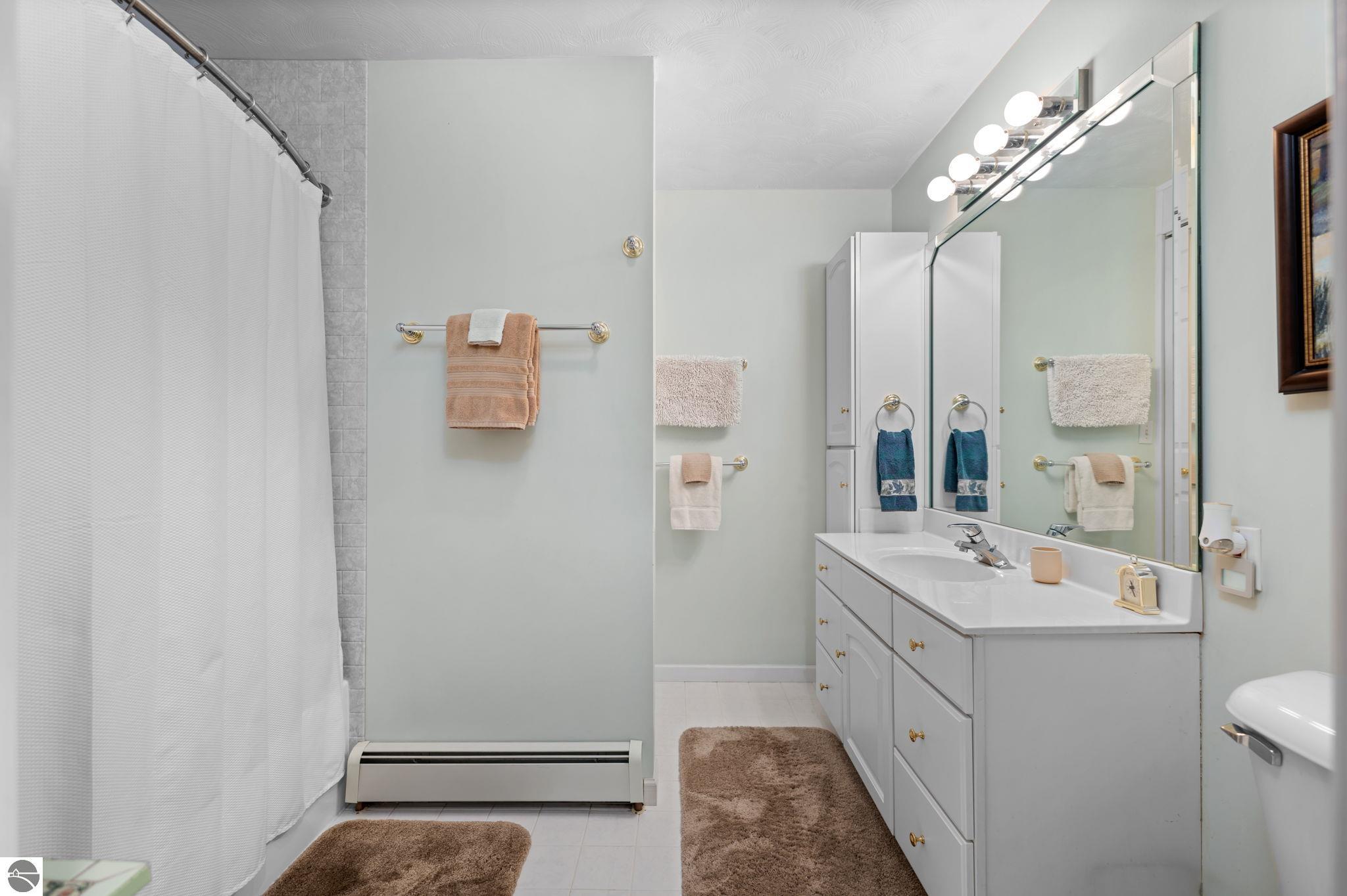 702 Ahgosa Trail