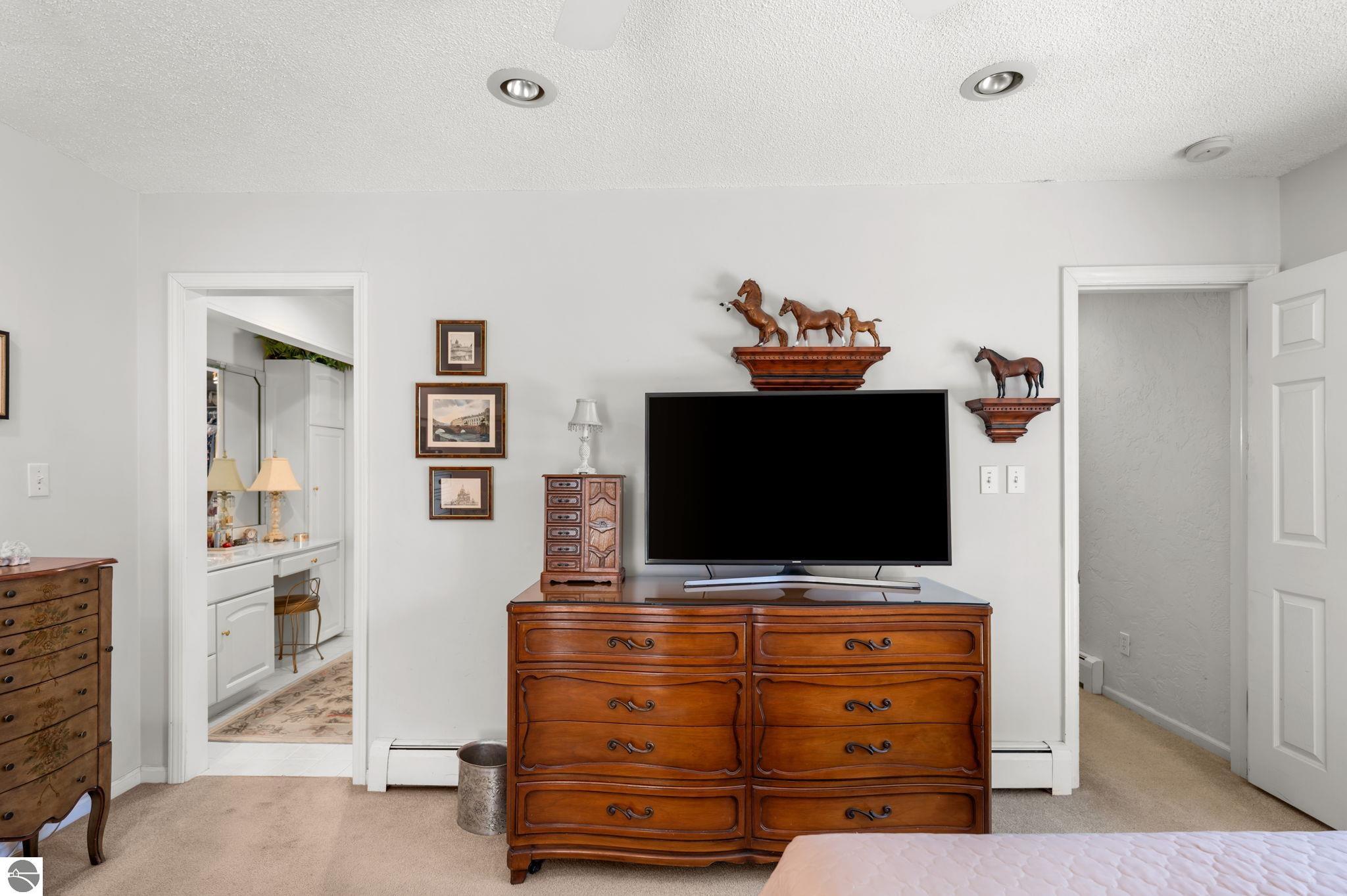 702 Ahgosa Trail