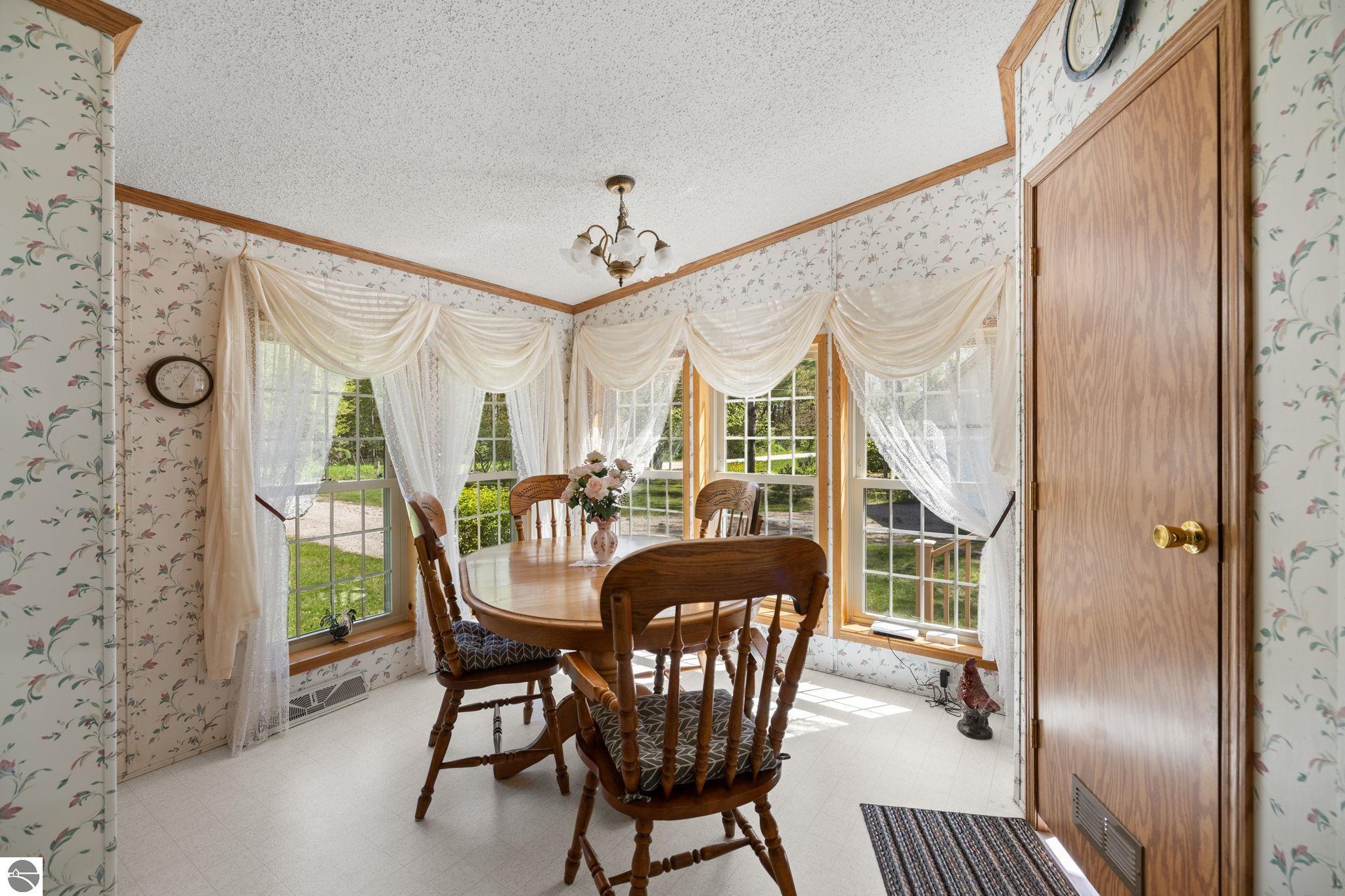 10908 Vans Lane