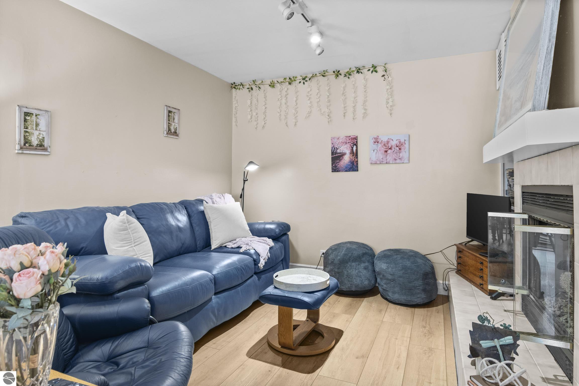340 S East Bay Boulevard