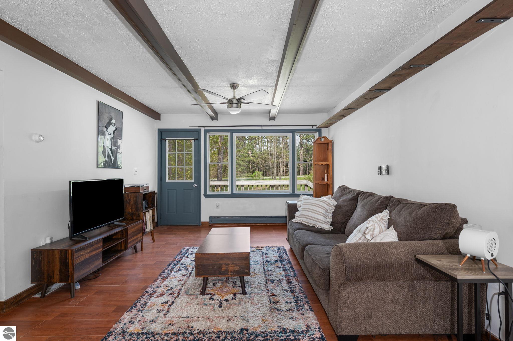 8613 Summit City Road