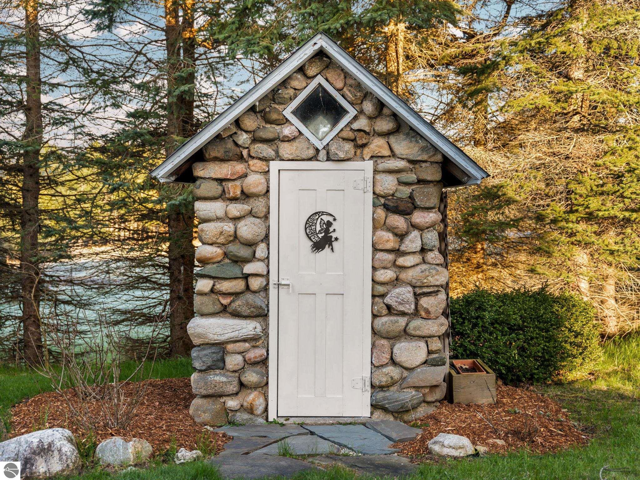 6758 Clam Lake Drive