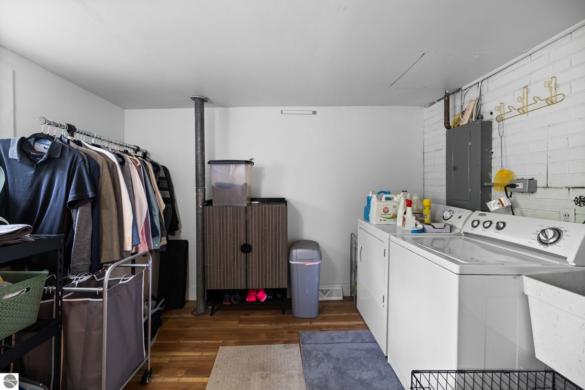 210 E Fourteenth Street