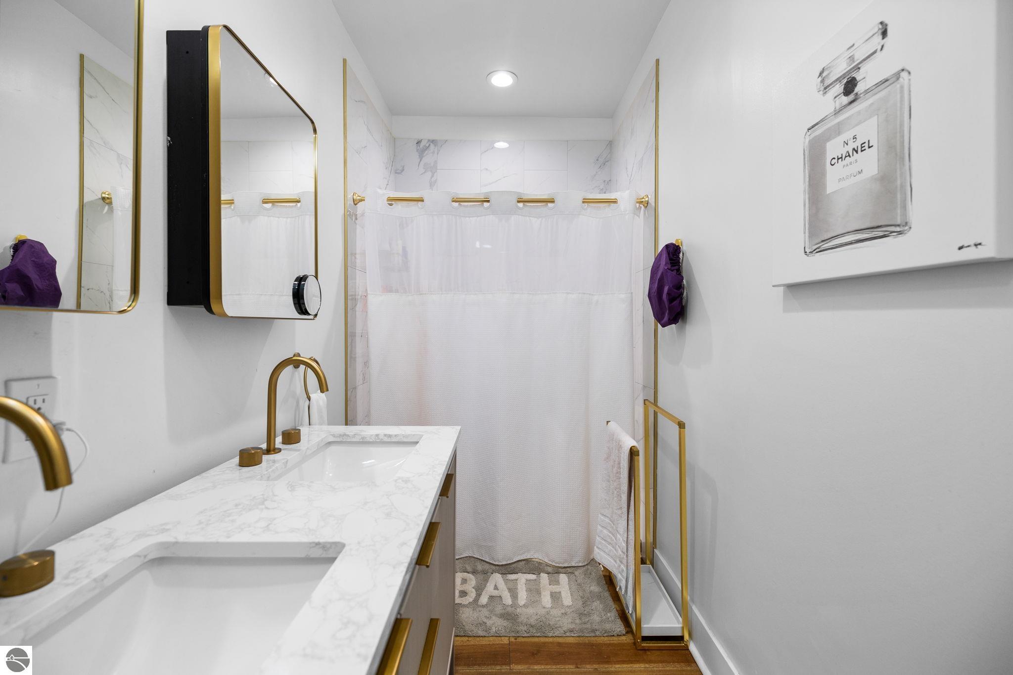 210 E Fourteenth Street