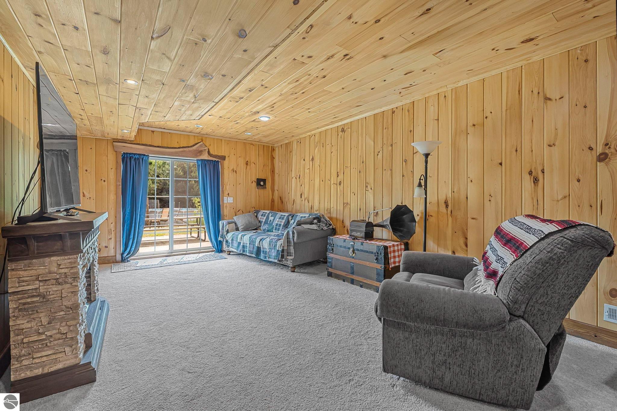 390 S Marshall Road