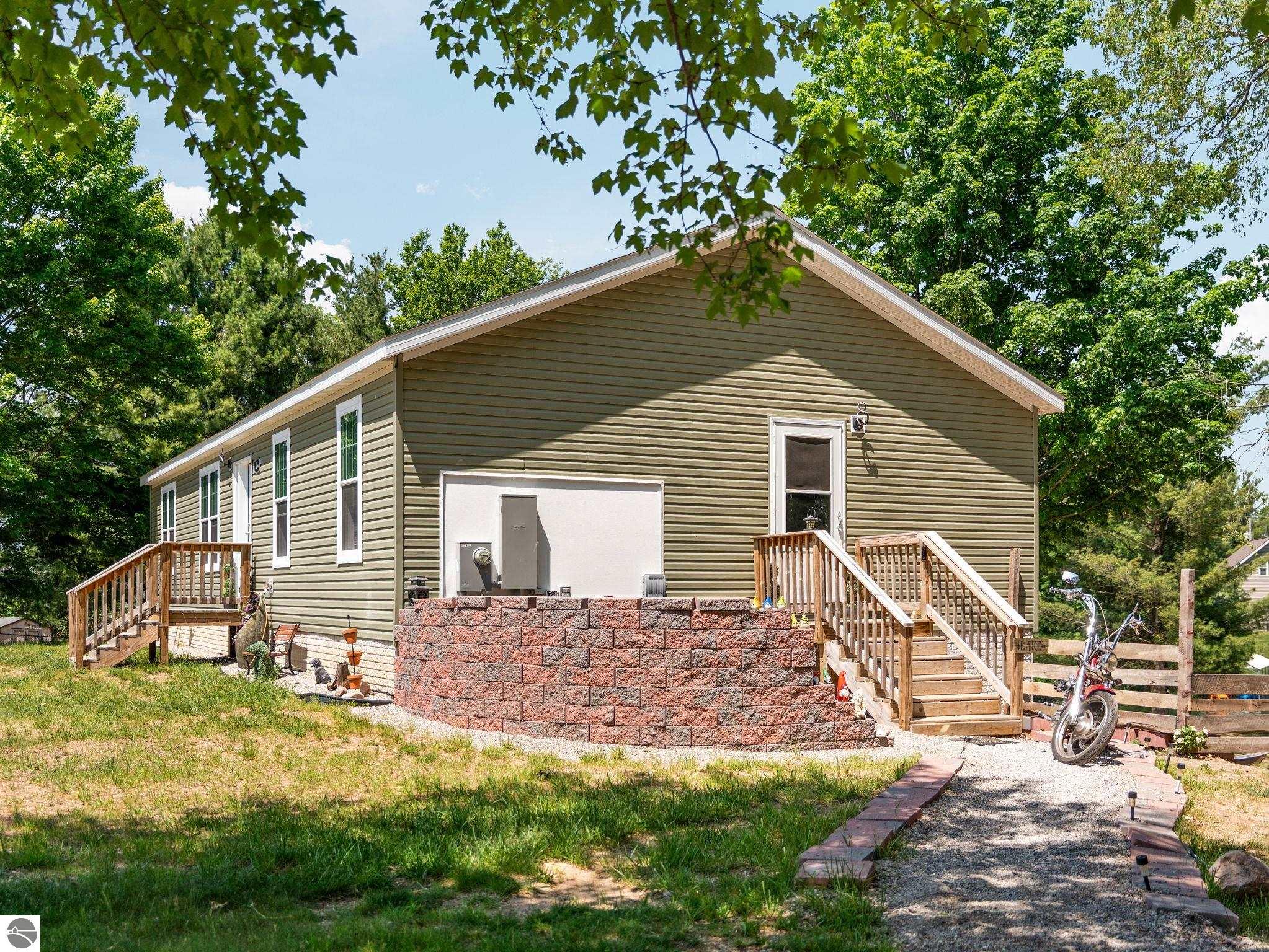 584 Gitchegumee Drive