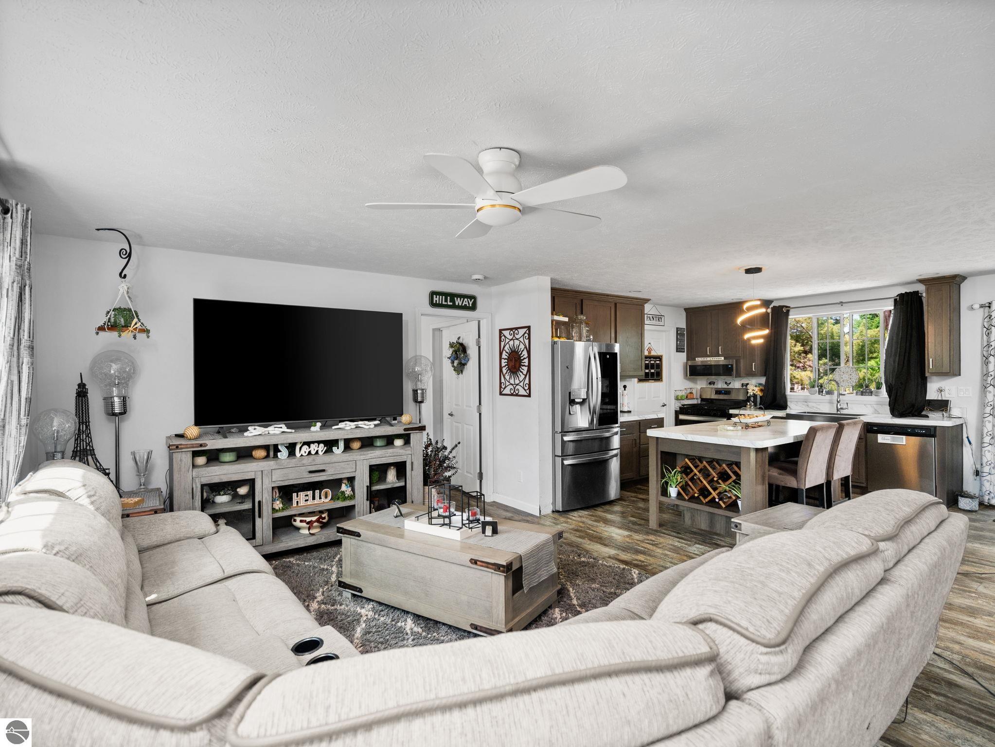 584 Gitchegumee Drive