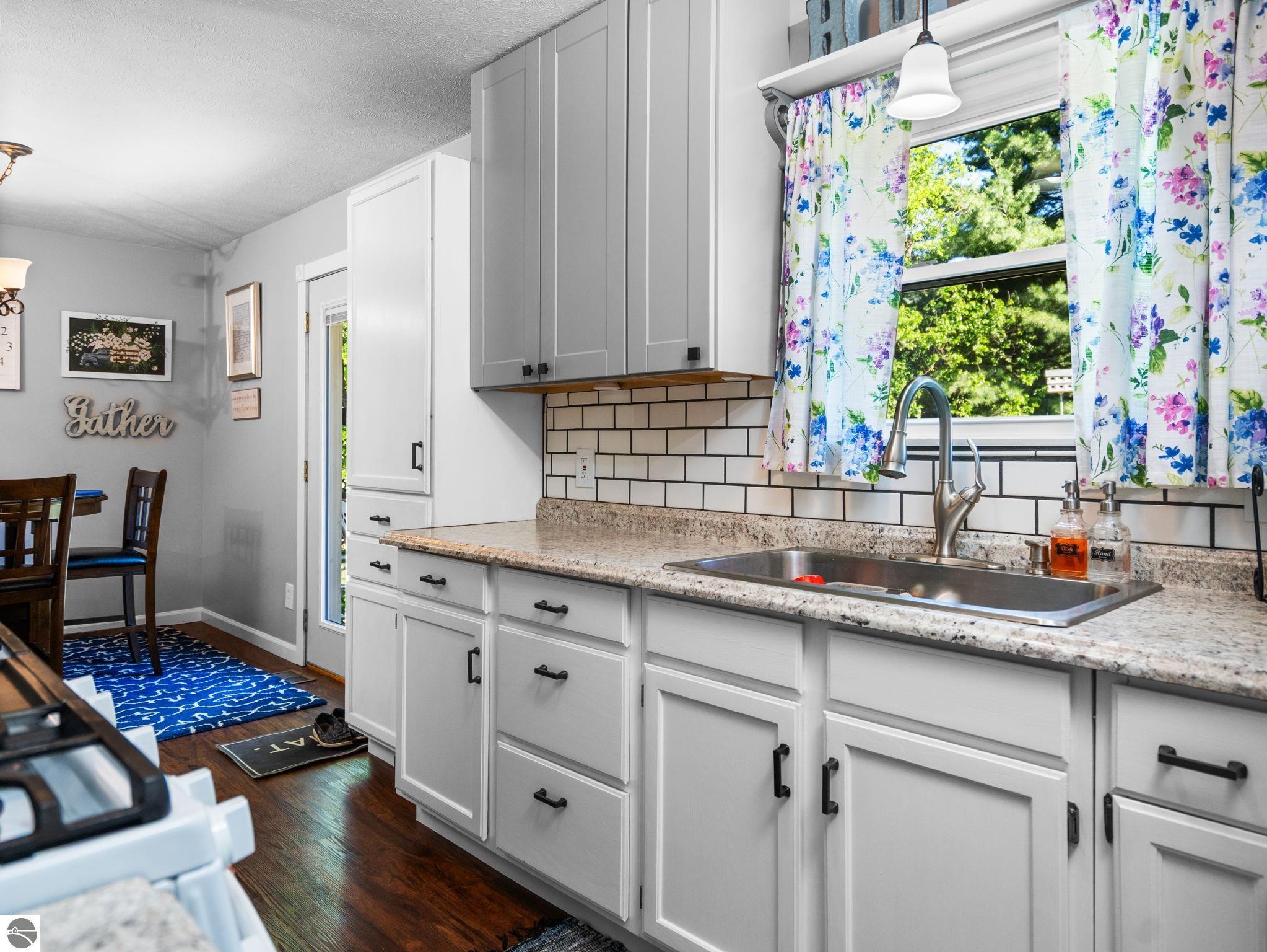 4822 Candlewood Lane
