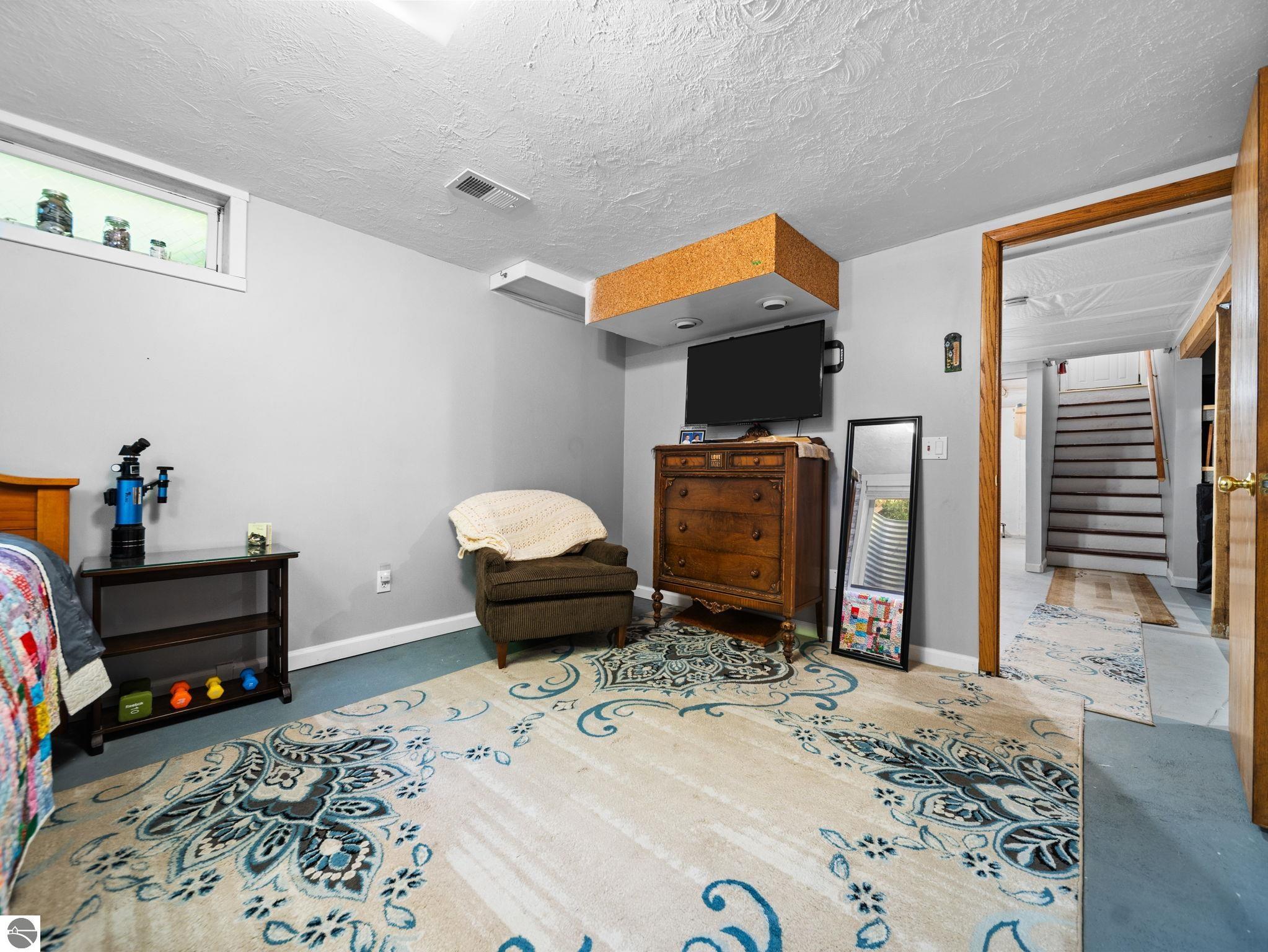 4822 Candlewood Lane
