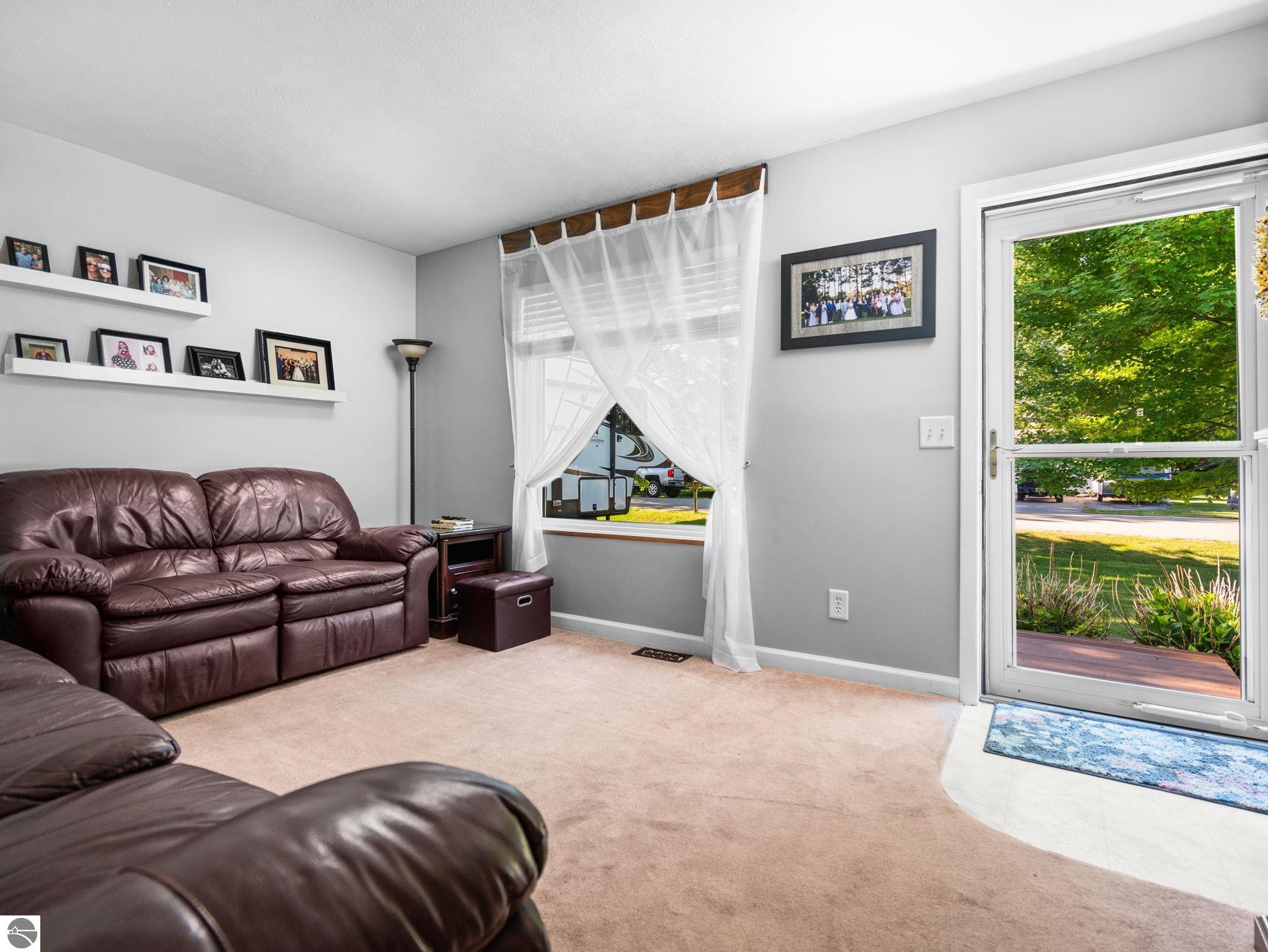 4822 Candlewood Lane