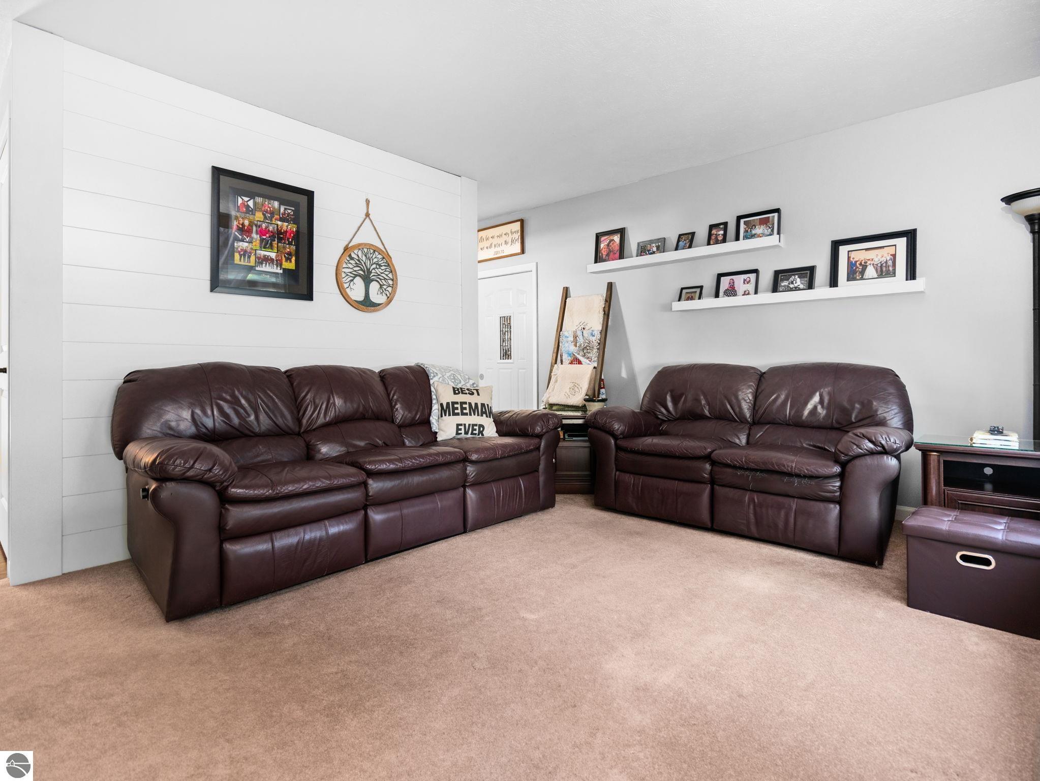 4822 Candlewood Lane