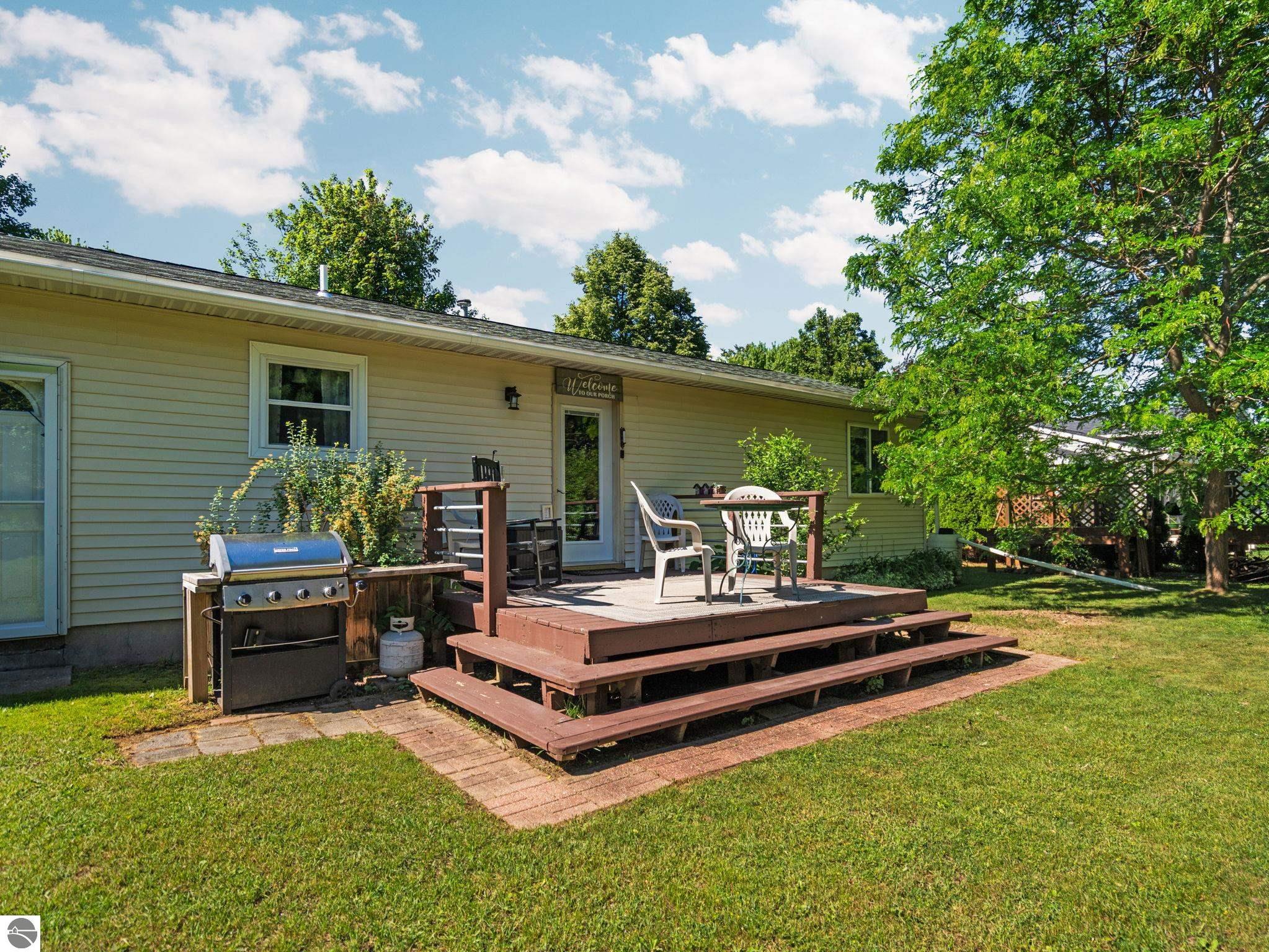 4822 Candlewood Lane