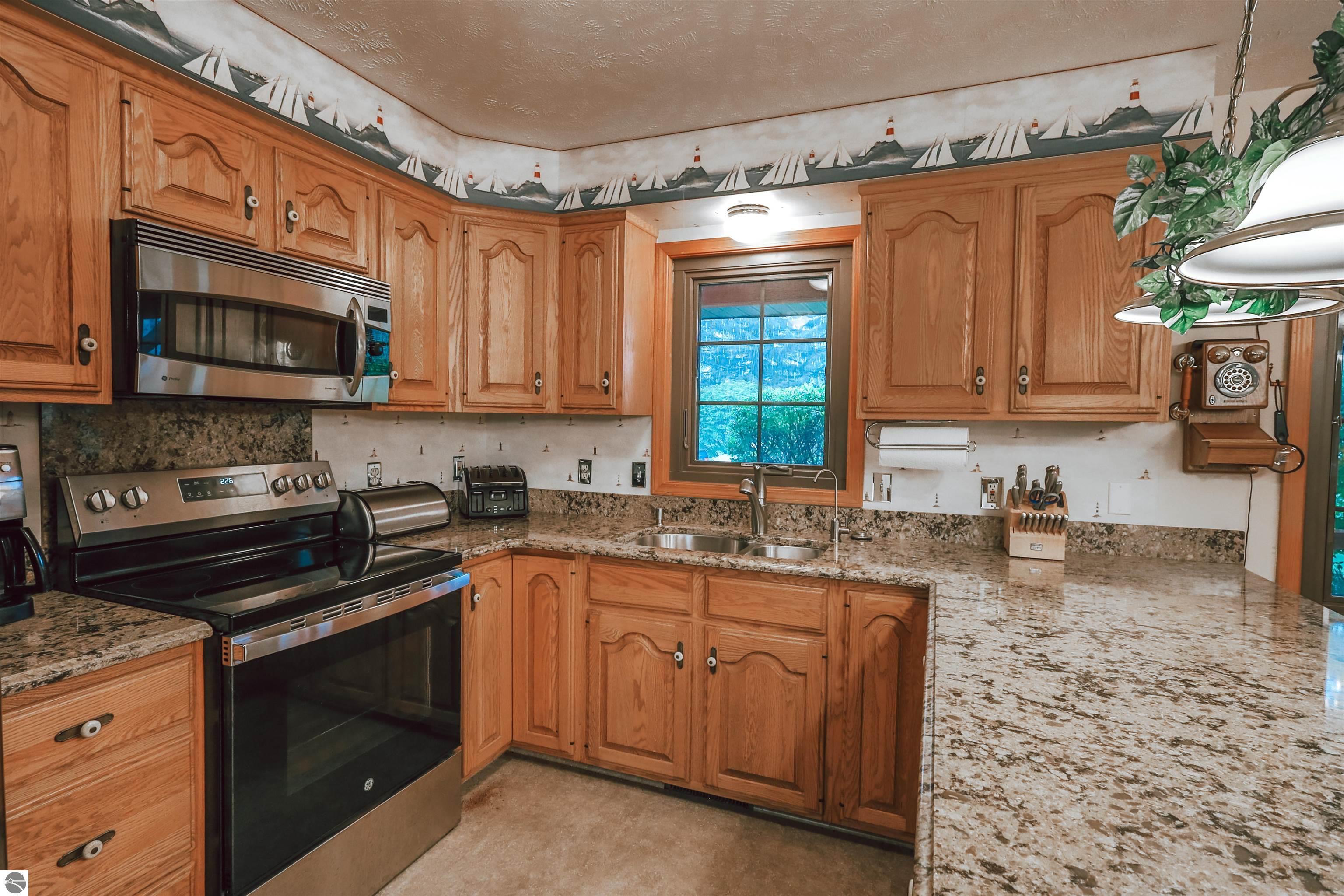 13686 Hedeen Drive