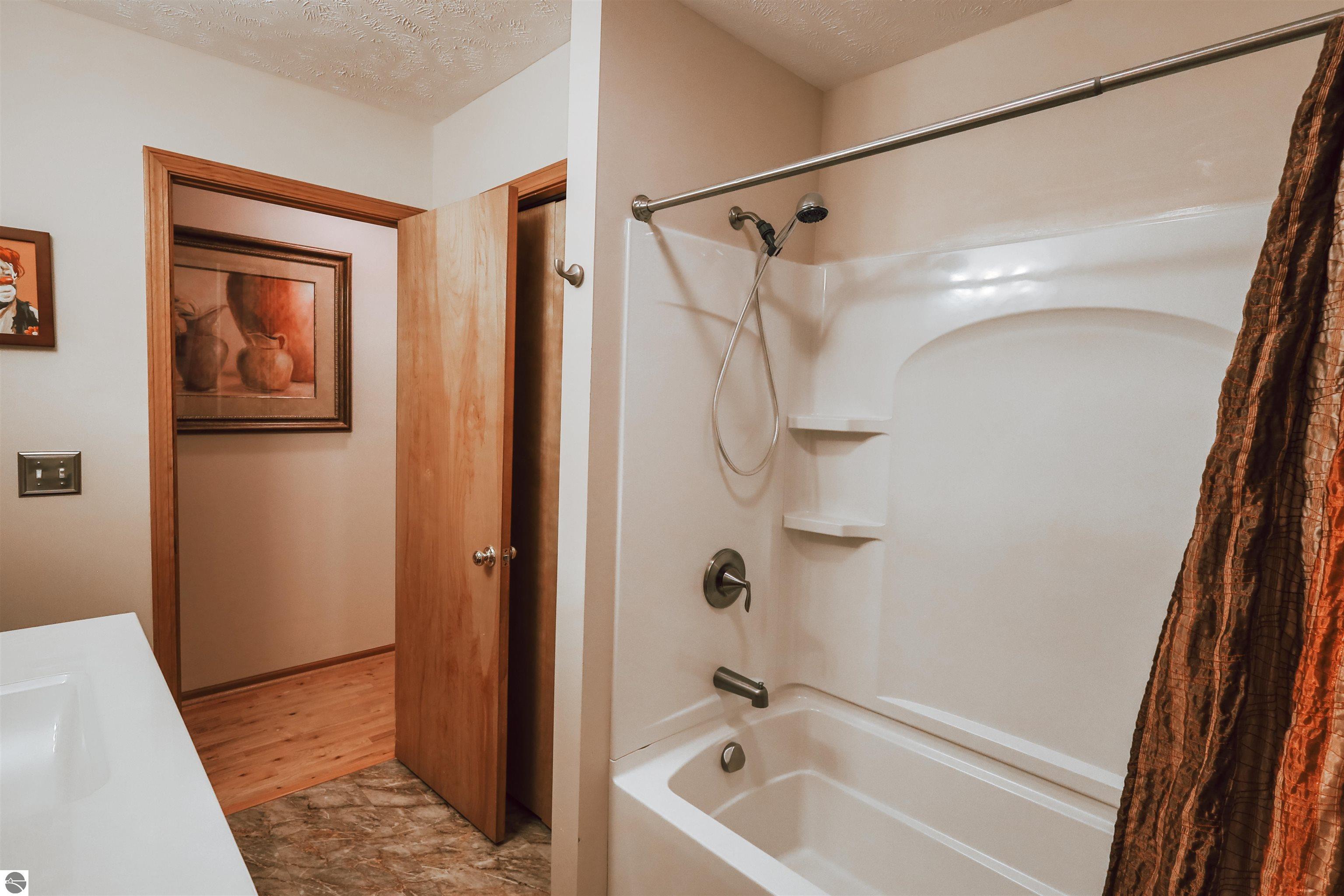 13686 Hedeen Drive