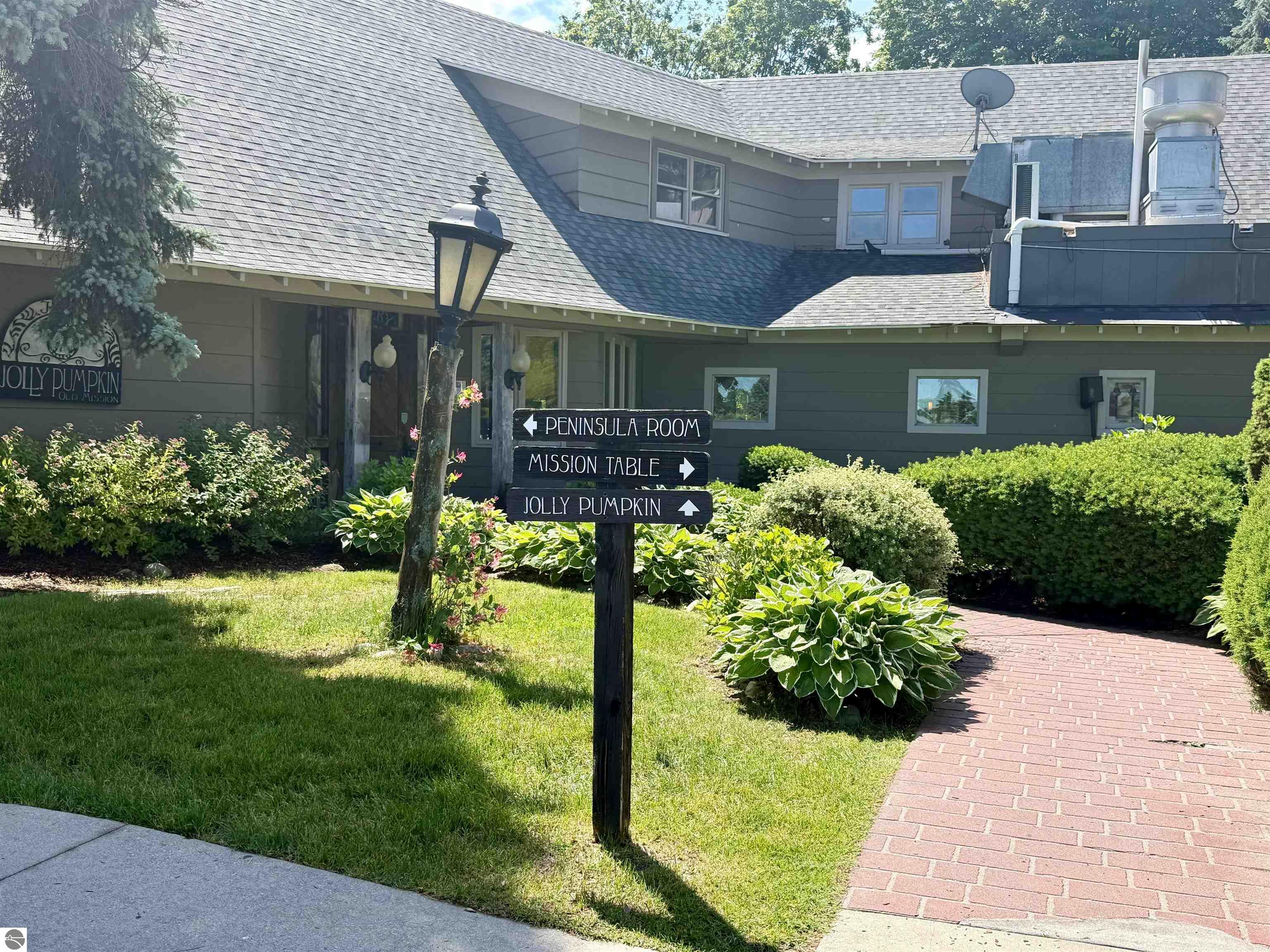 13686 Hedeen Drive
