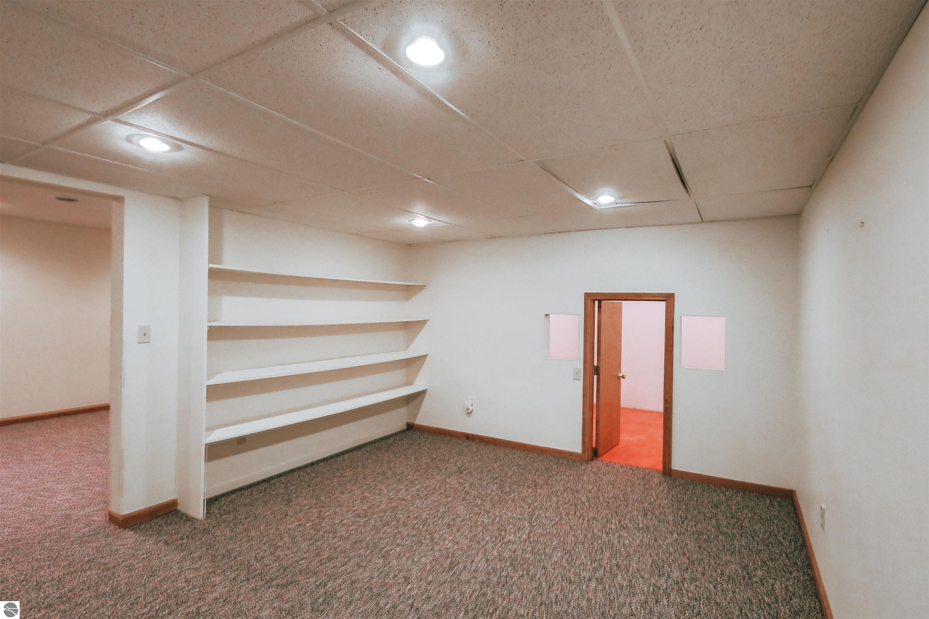 13686 Hedeen Drive