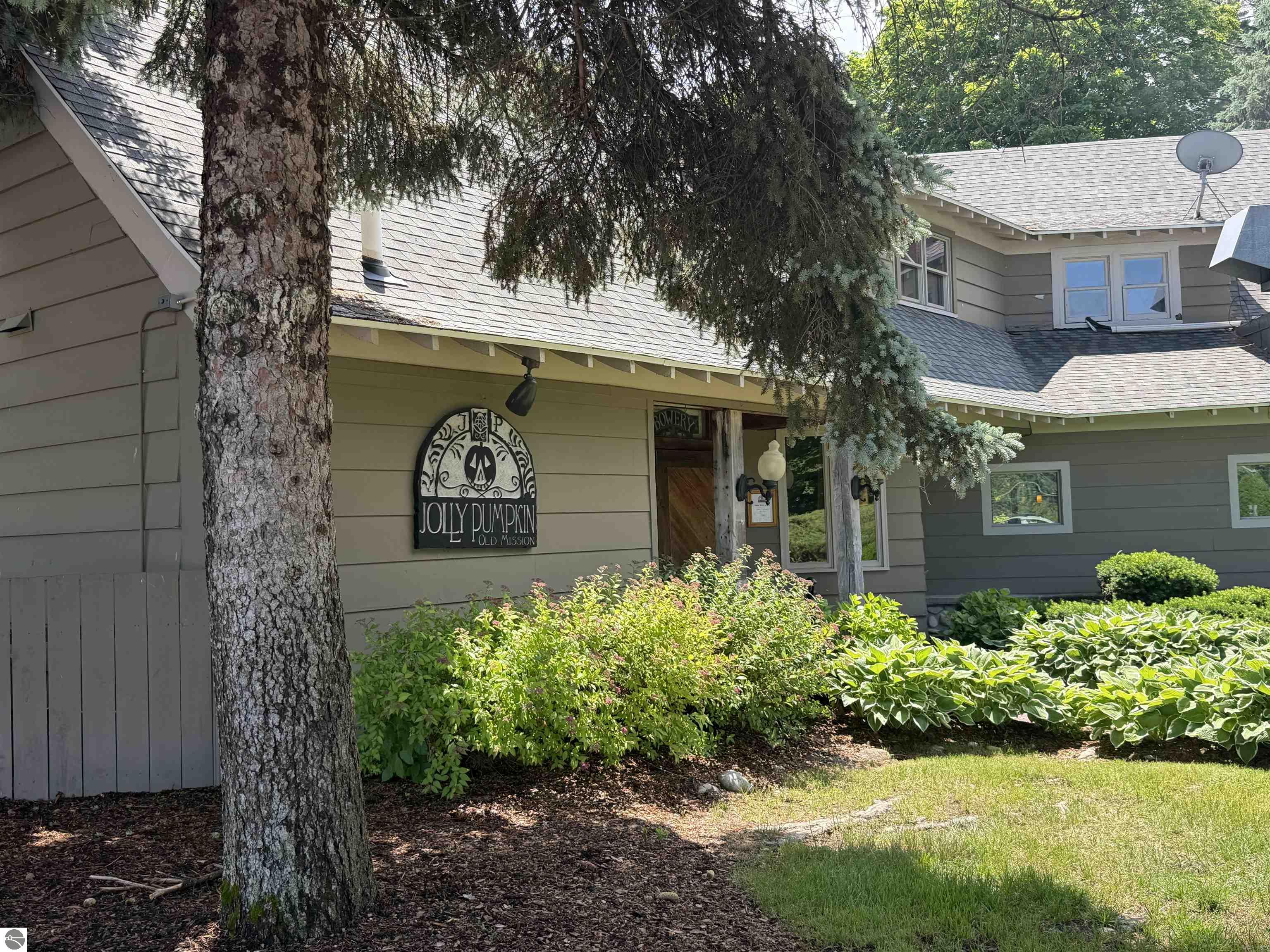 13686 Hedeen Drive