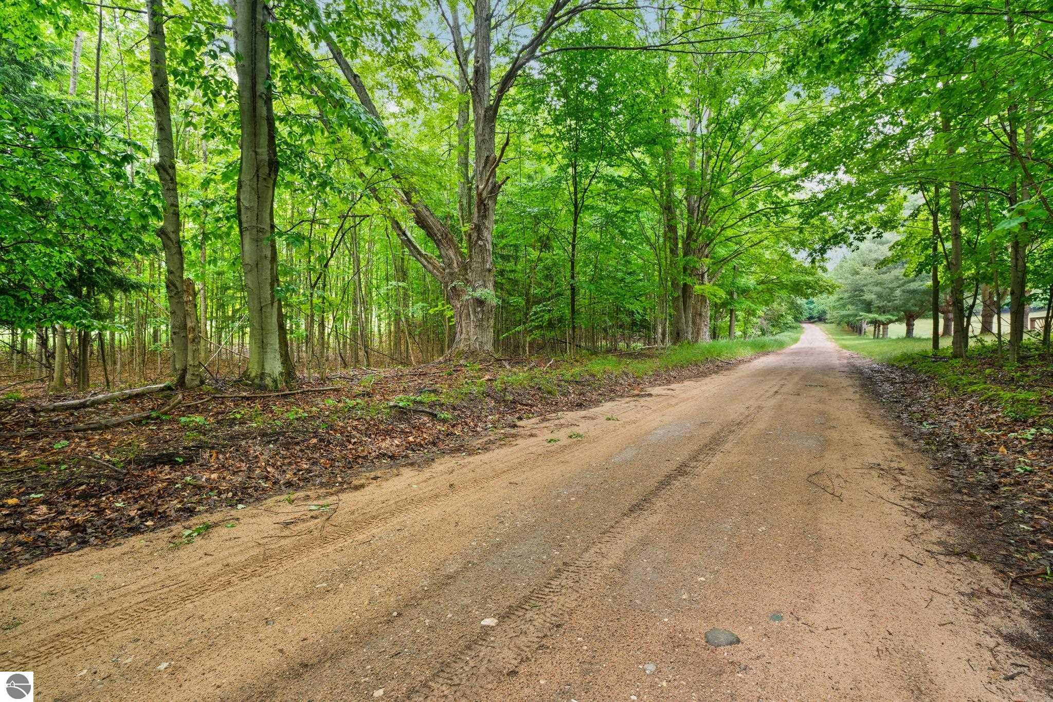 00 Erdman Road