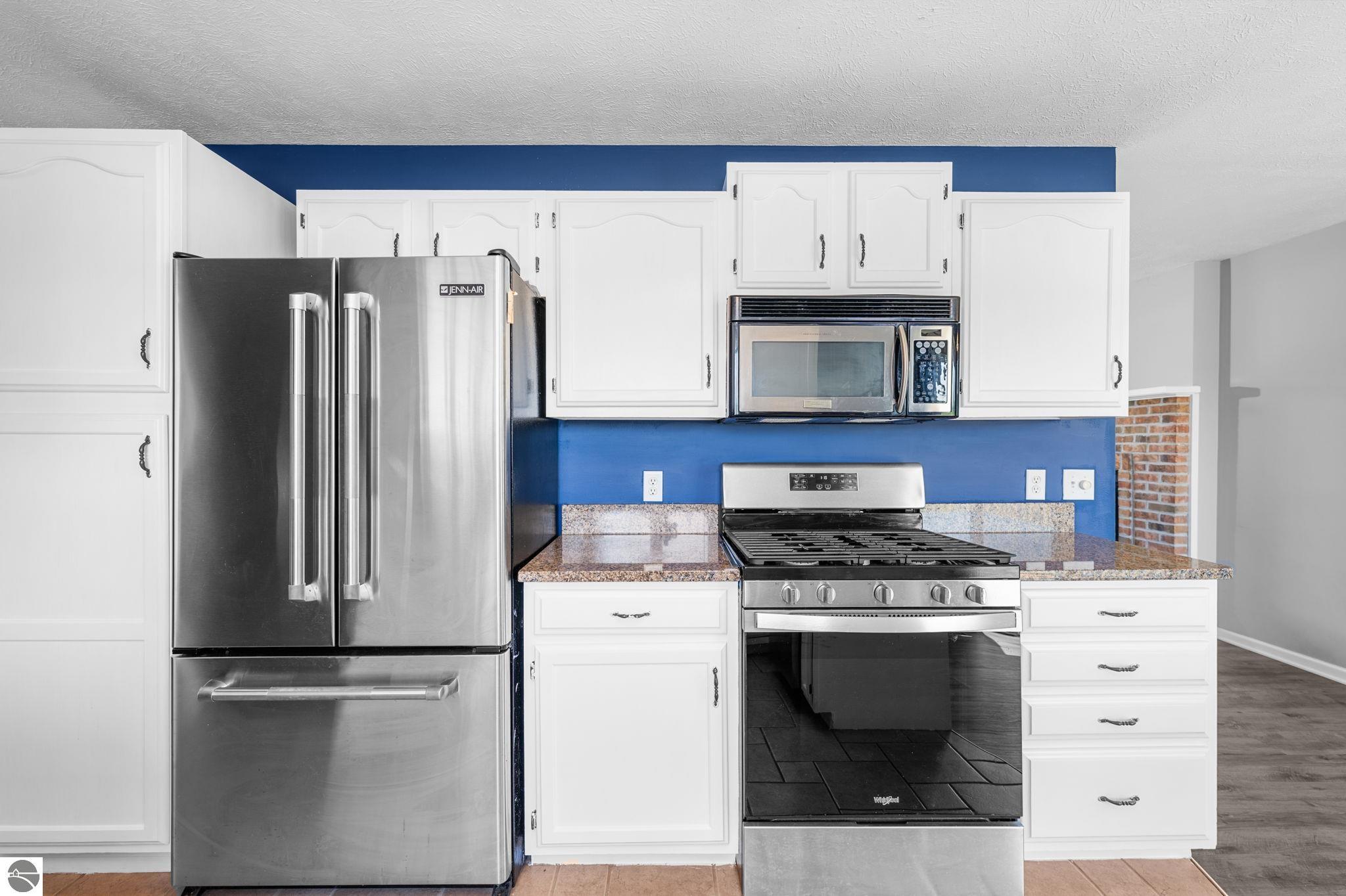 6109 Dover Lane